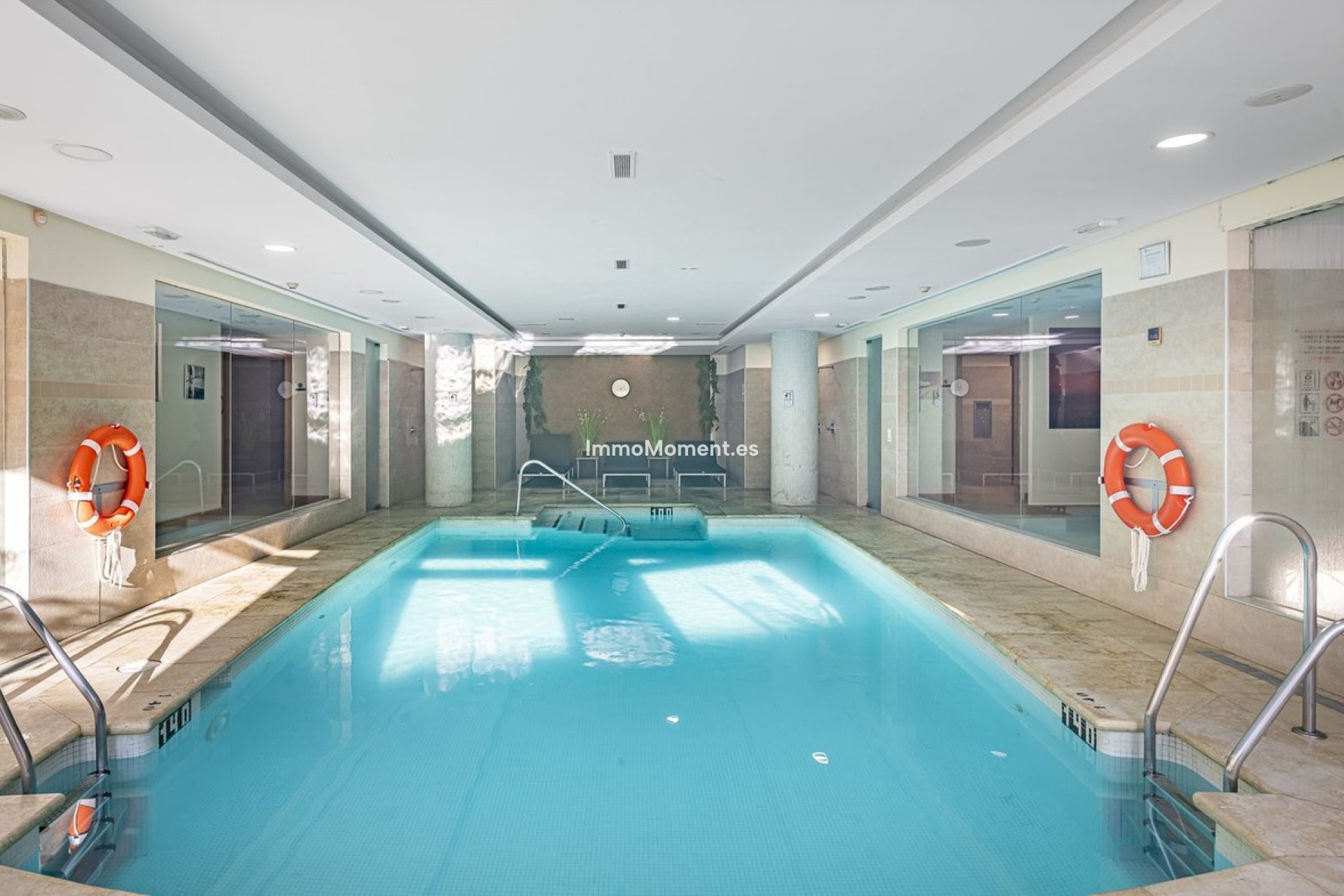 Resale - Apartment - Marbella - Altos de los Monteros