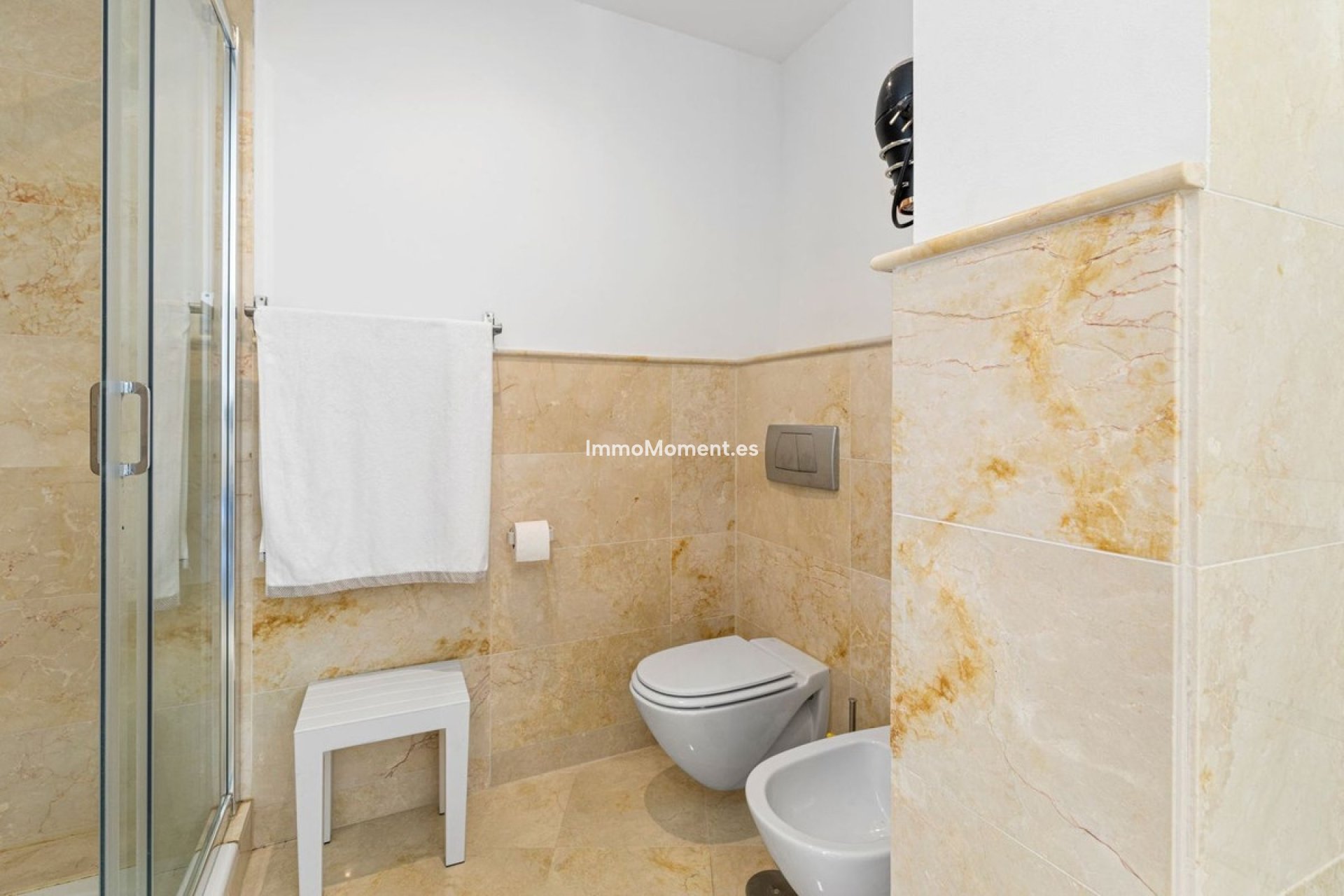 Resale - Apartment - Marbella - Altos de los Monteros