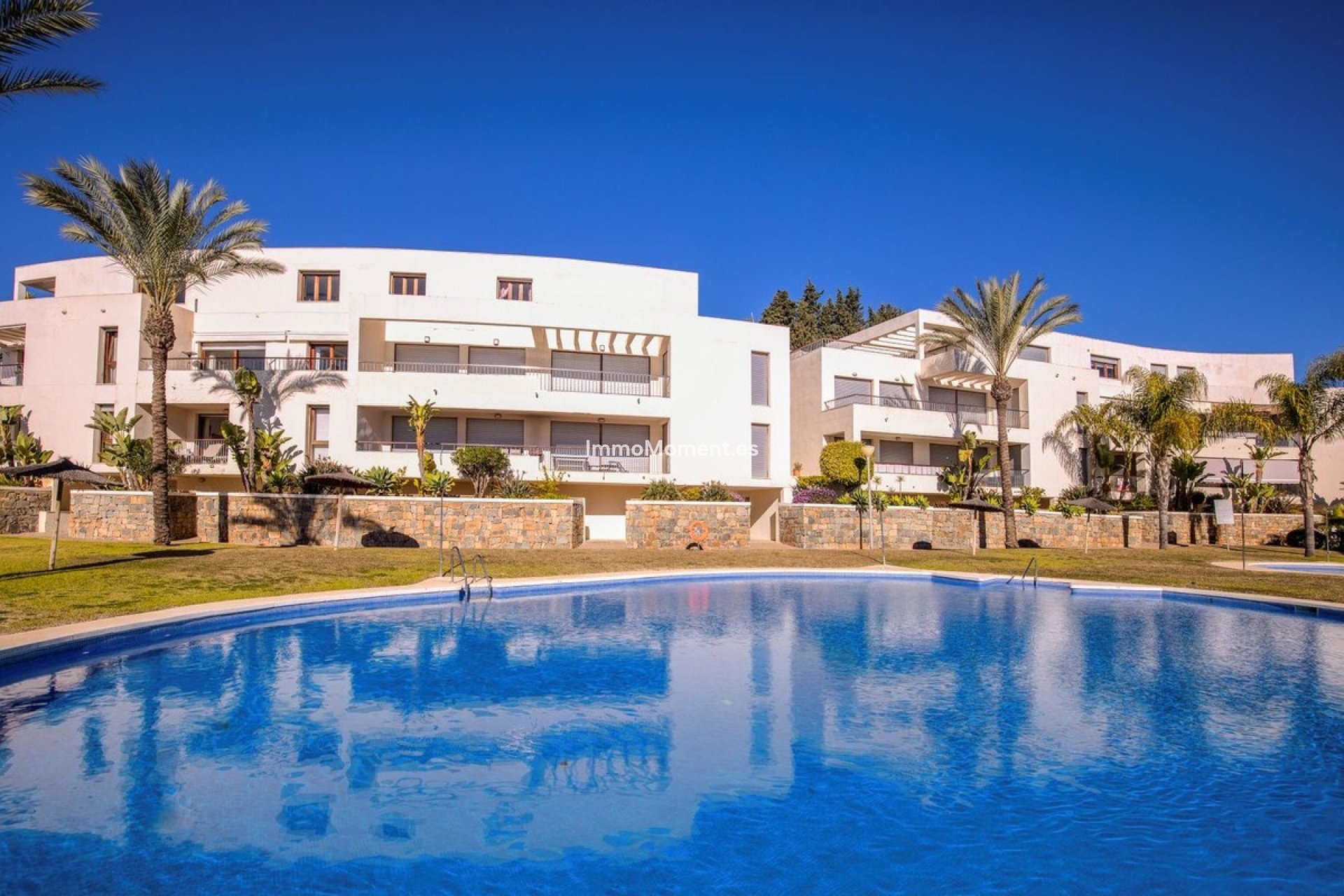 Resale - Apartment - Marbella - Altos de los Monteros