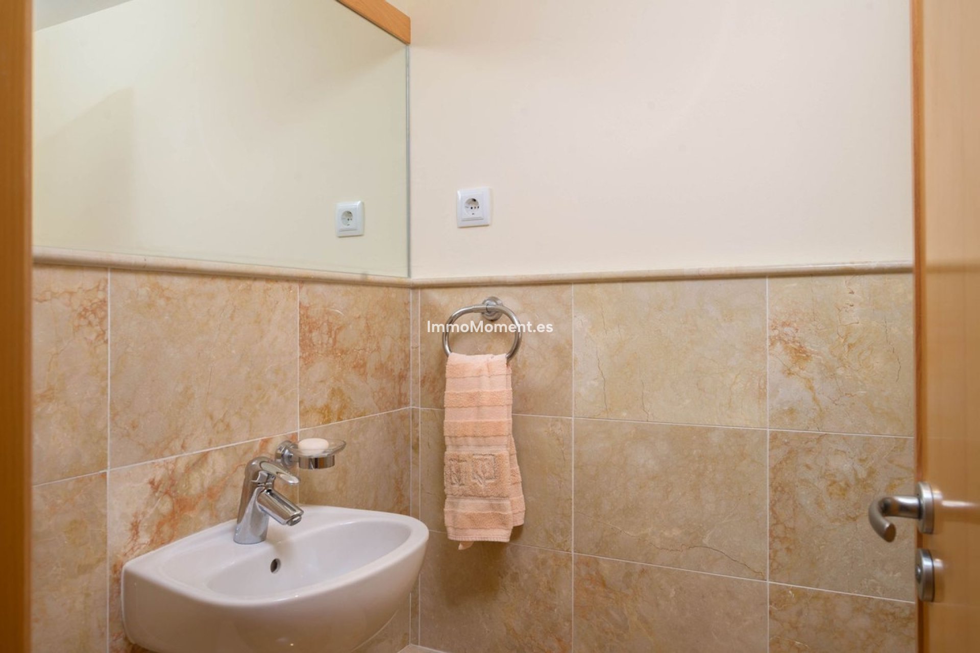 Resale - Apartment - Marbella - Altos de los Monteros