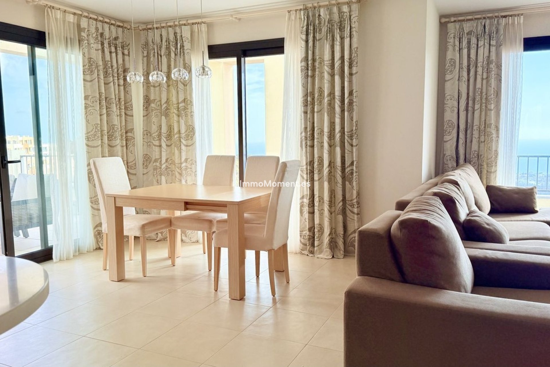 Resale - Apartment - Marbella - Altos de los Monteros