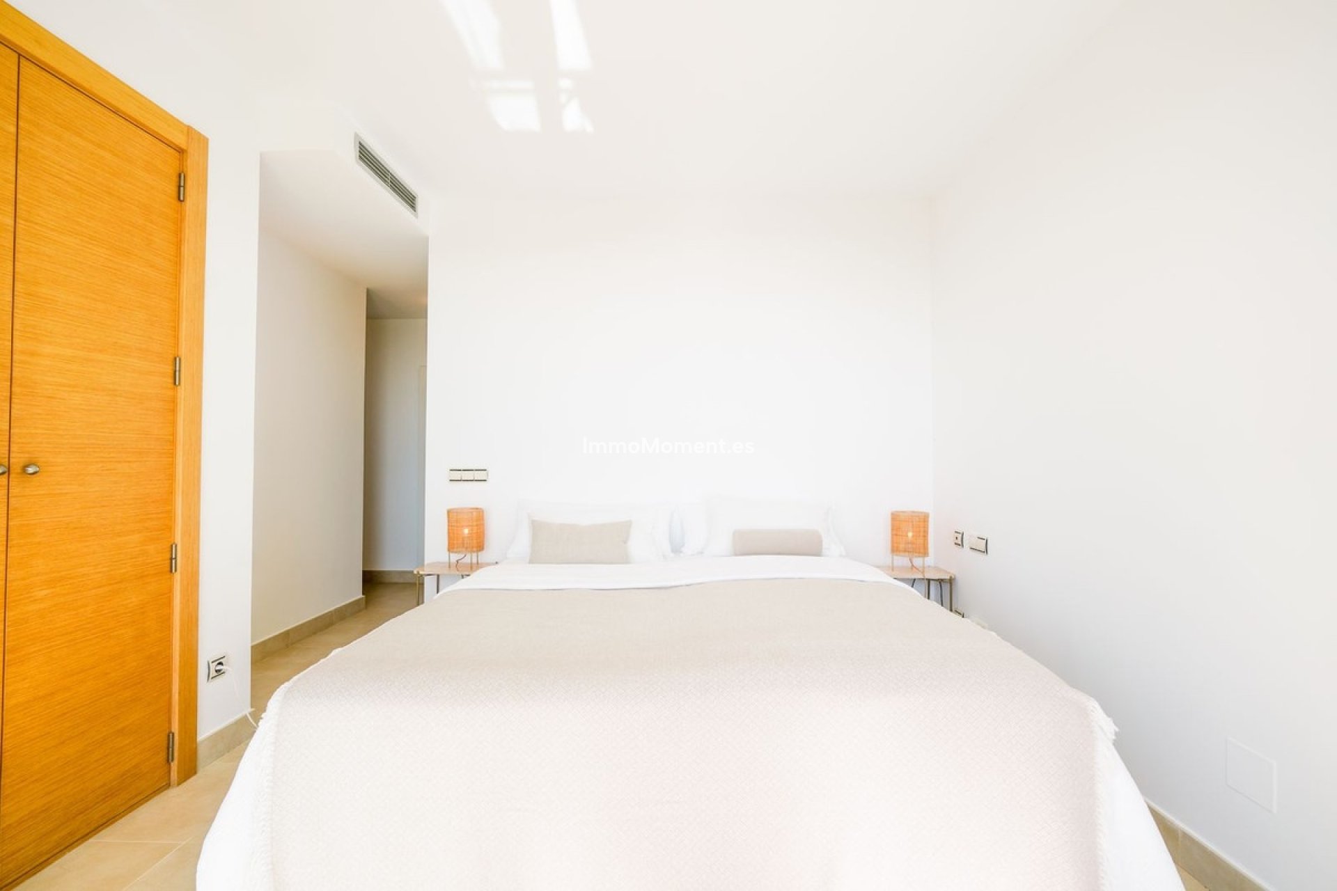 Resale - Apartment - Marbella - Altos de los Monteros