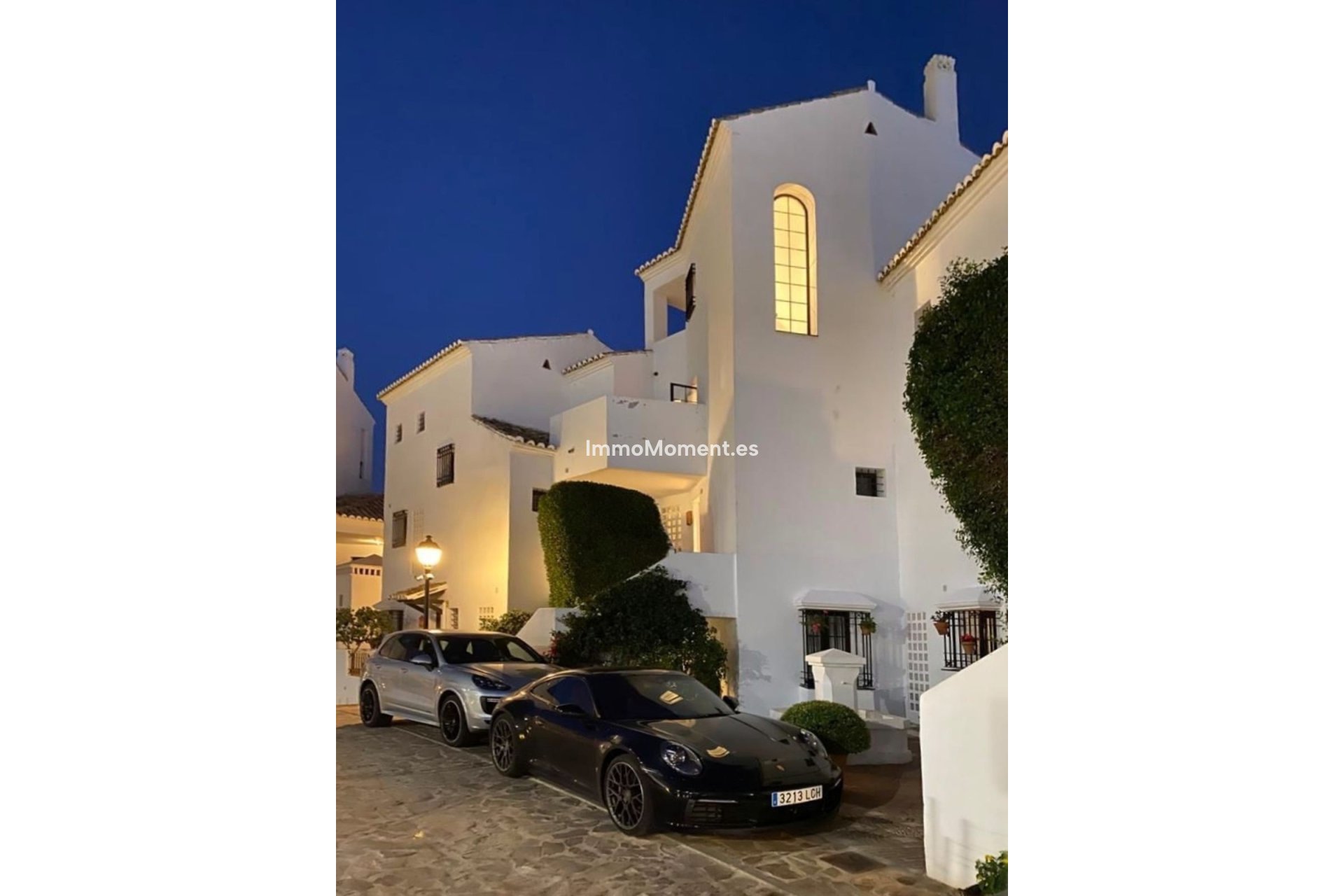 Resale - Apartment - Marbella - Altos de los Monteros