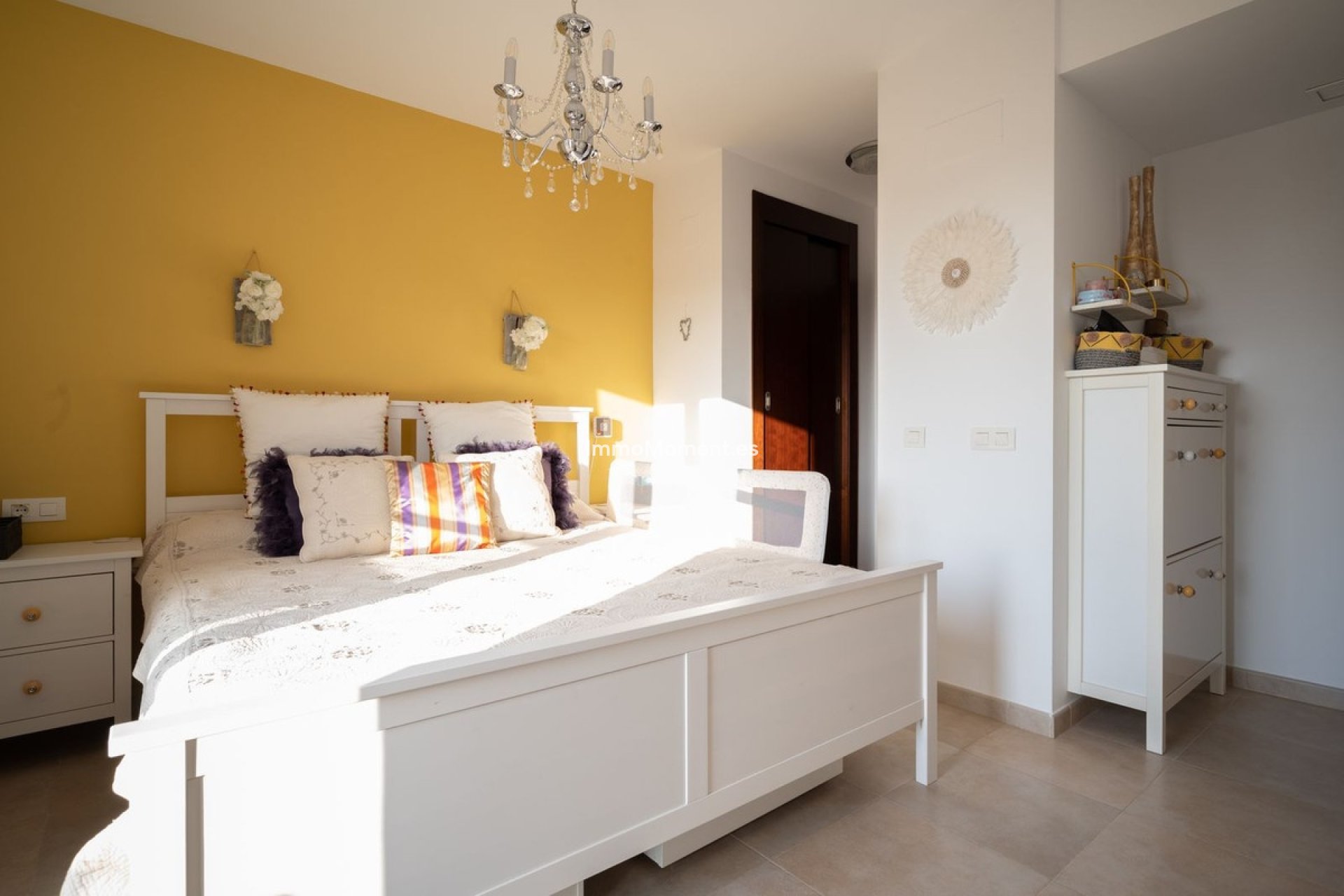 Resale - Apartment - Marbella - Altos de los Monteros