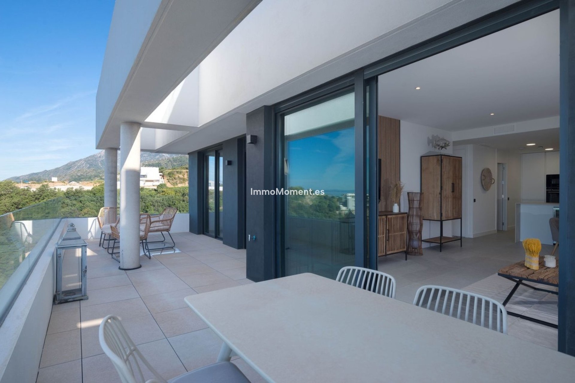 Resale - Apartment - Marbella - Altos de los Monteros