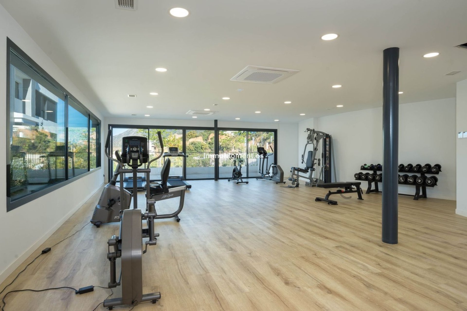 Resale - Apartment - Marbella - Altos de los Monteros