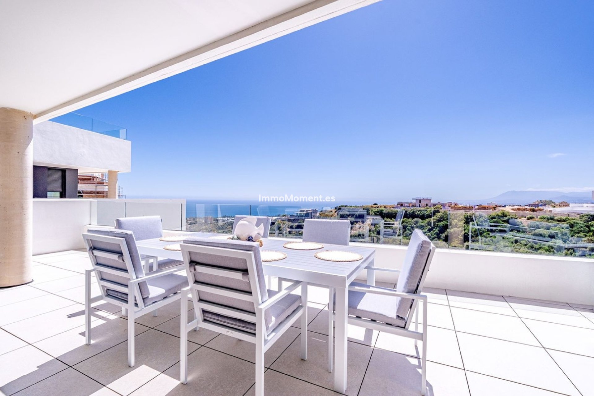 Resale - Apartment - Marbella - Altos de los Monteros
