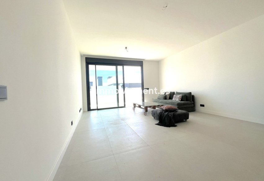 Resale - Apartment - Marbella - Altos de los Monteros