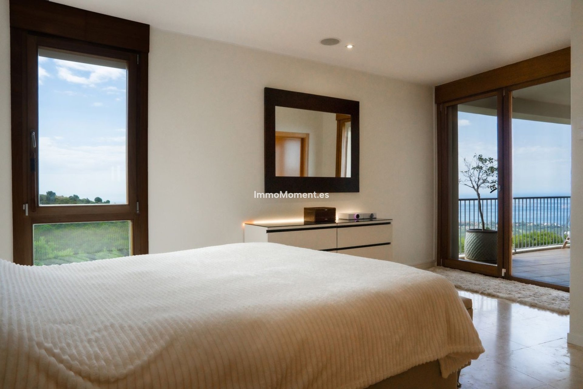 Resale - Apartment - Marbella - Altos de los Monteros