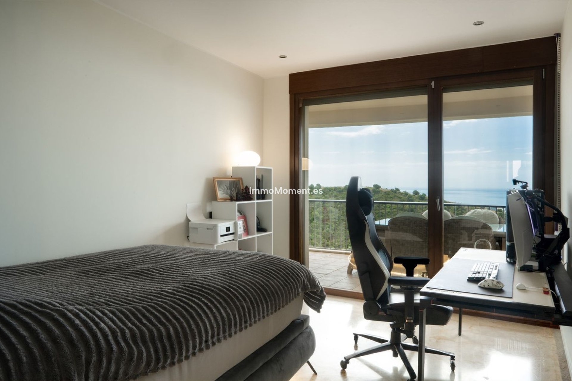 Resale - Apartment - Marbella - Altos de los Monteros