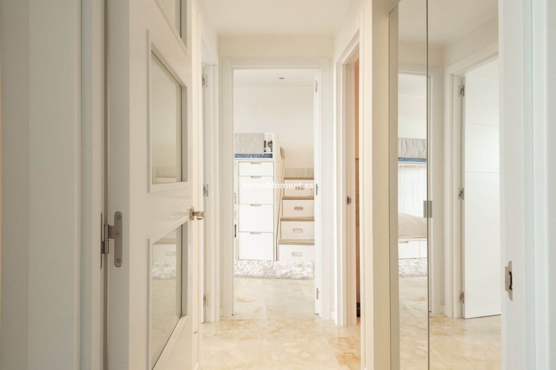 Resale - Apartment - Marbella - Altos de los Monteros