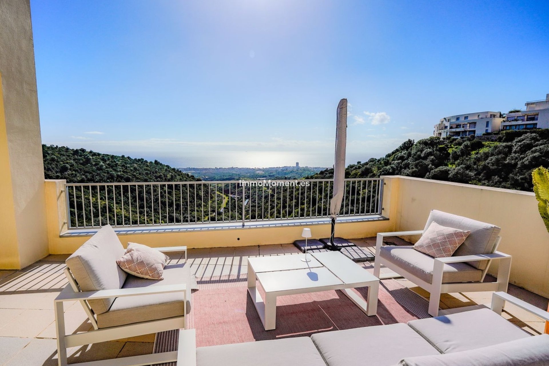 Resale - Apartment - Marbella - Altos de los Monteros