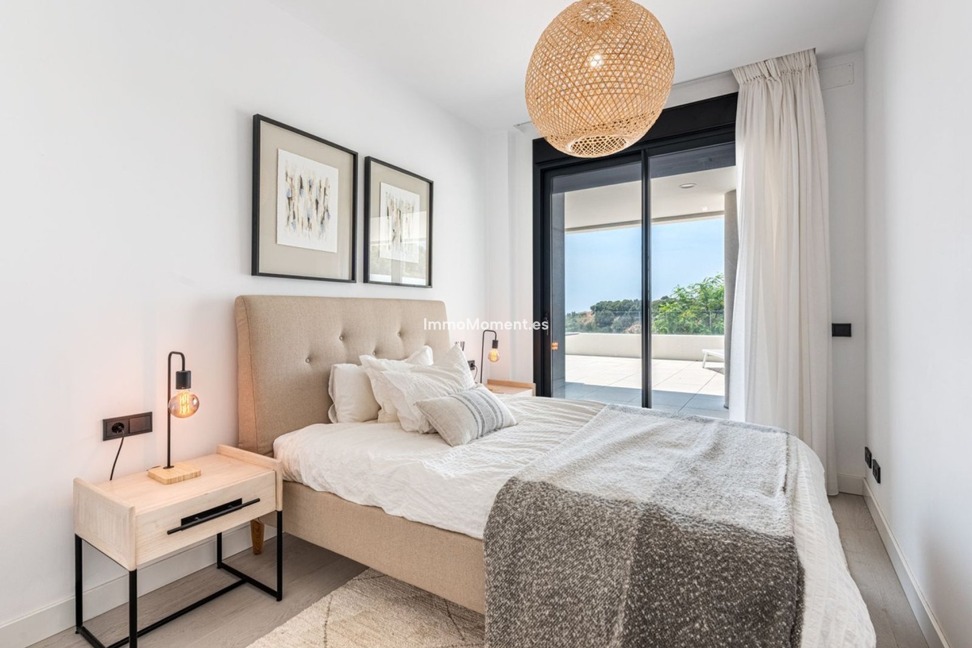 Resale - Apartment - Marbella - Altos de los Monteros