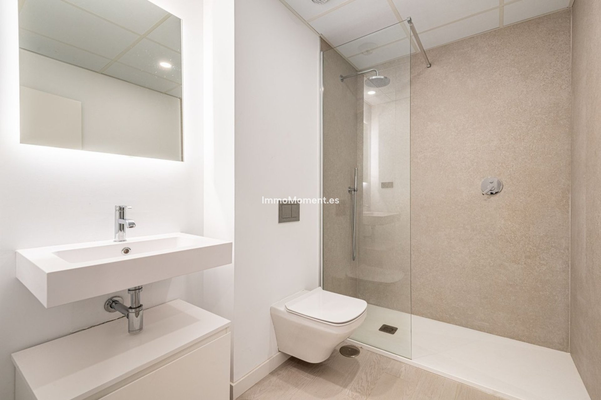 Resale - Apartment - Marbella - Altos de los Monteros
