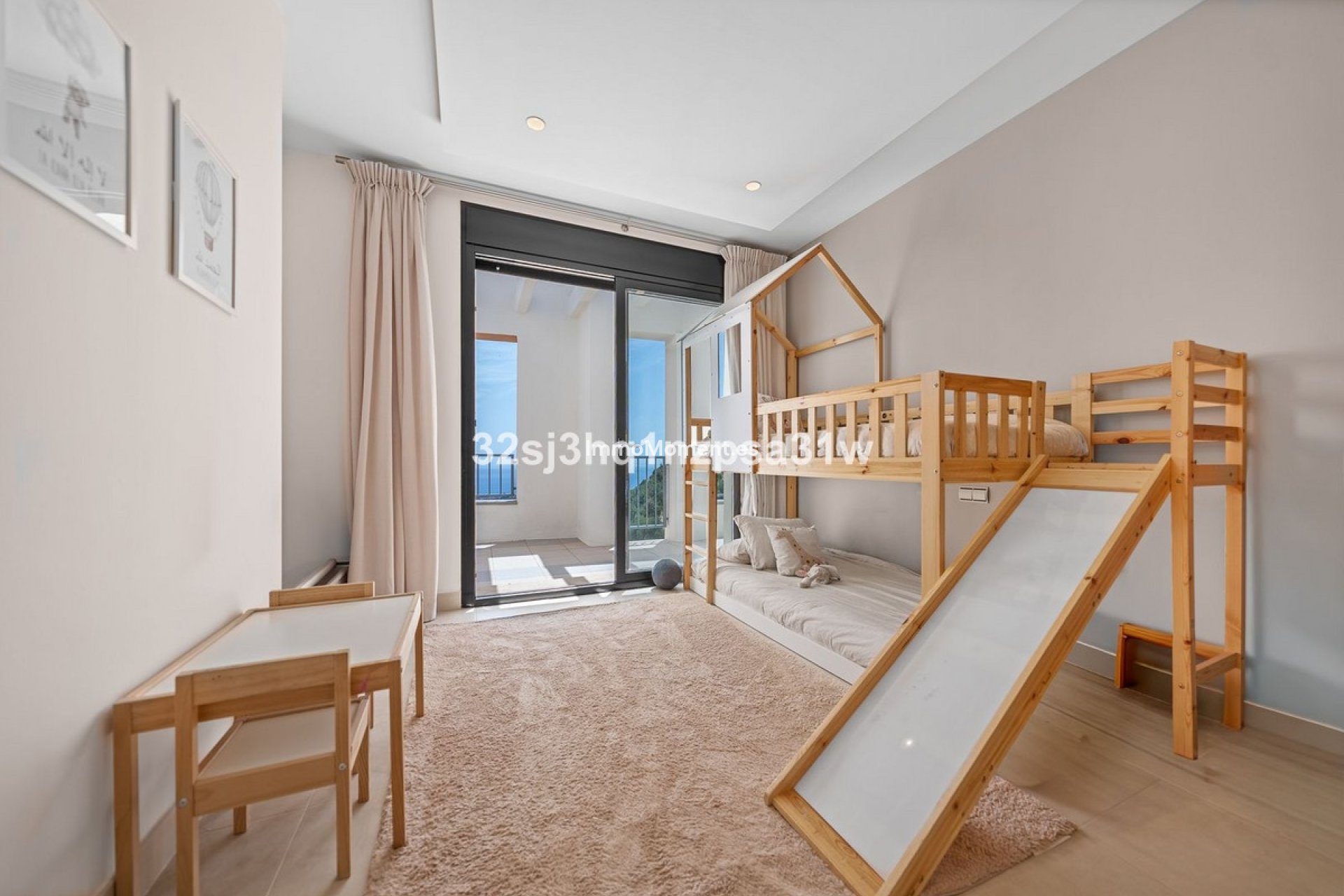Resale - Apartment - Marbella - Altos de los Monteros