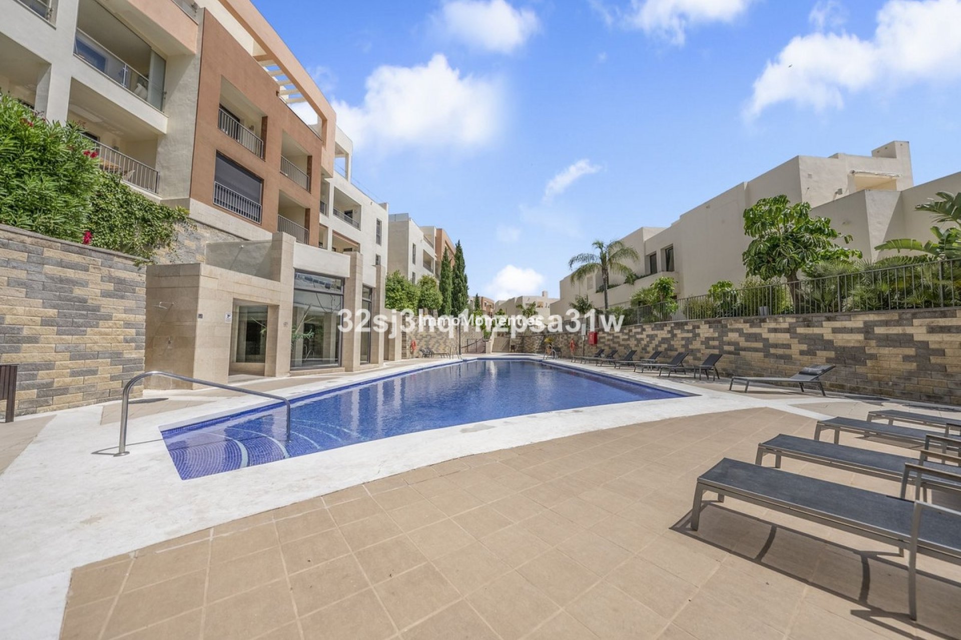 Resale - Apartment - Marbella - Altos de los Monteros