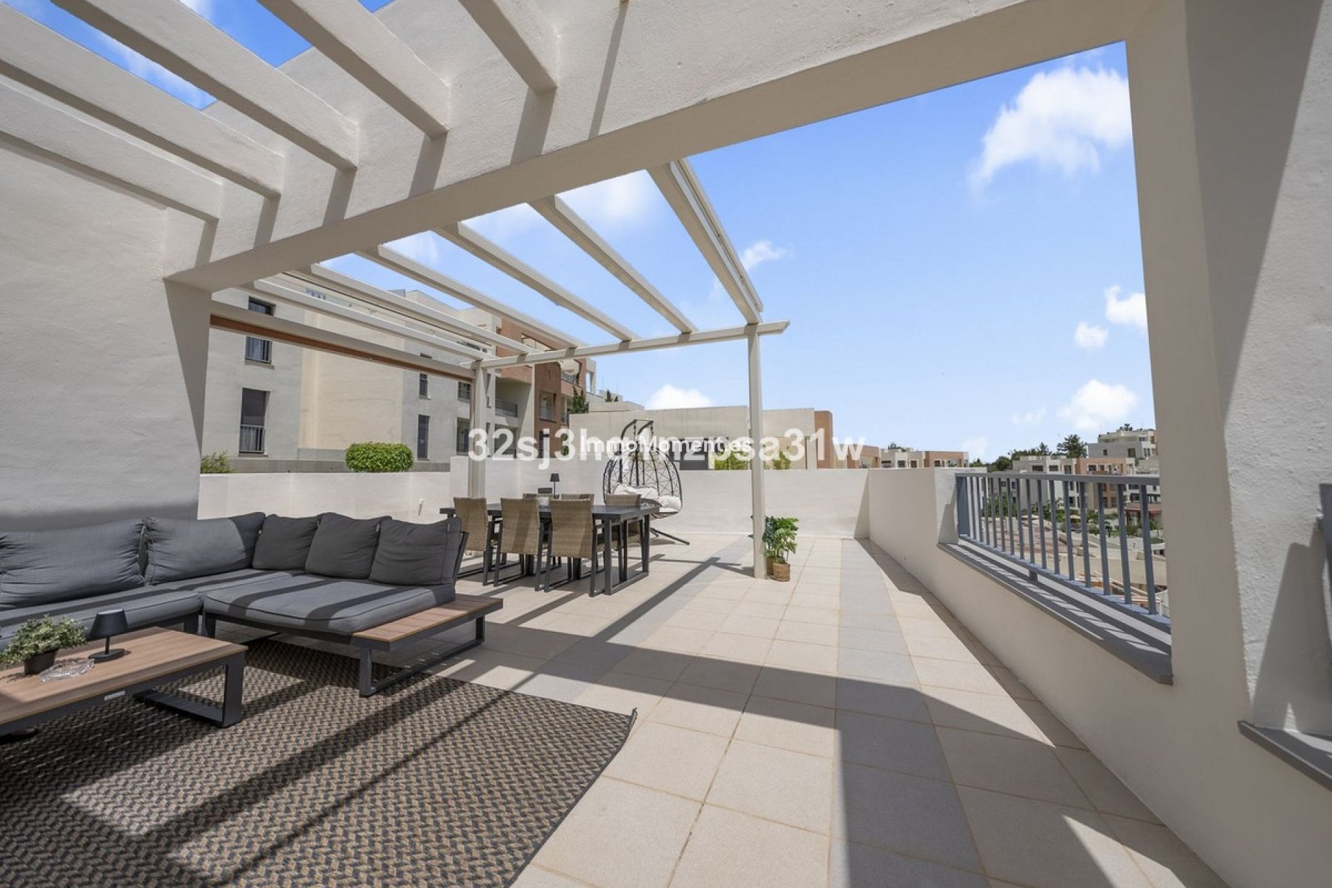 Resale - Apartment - Marbella - Altos de los Monteros