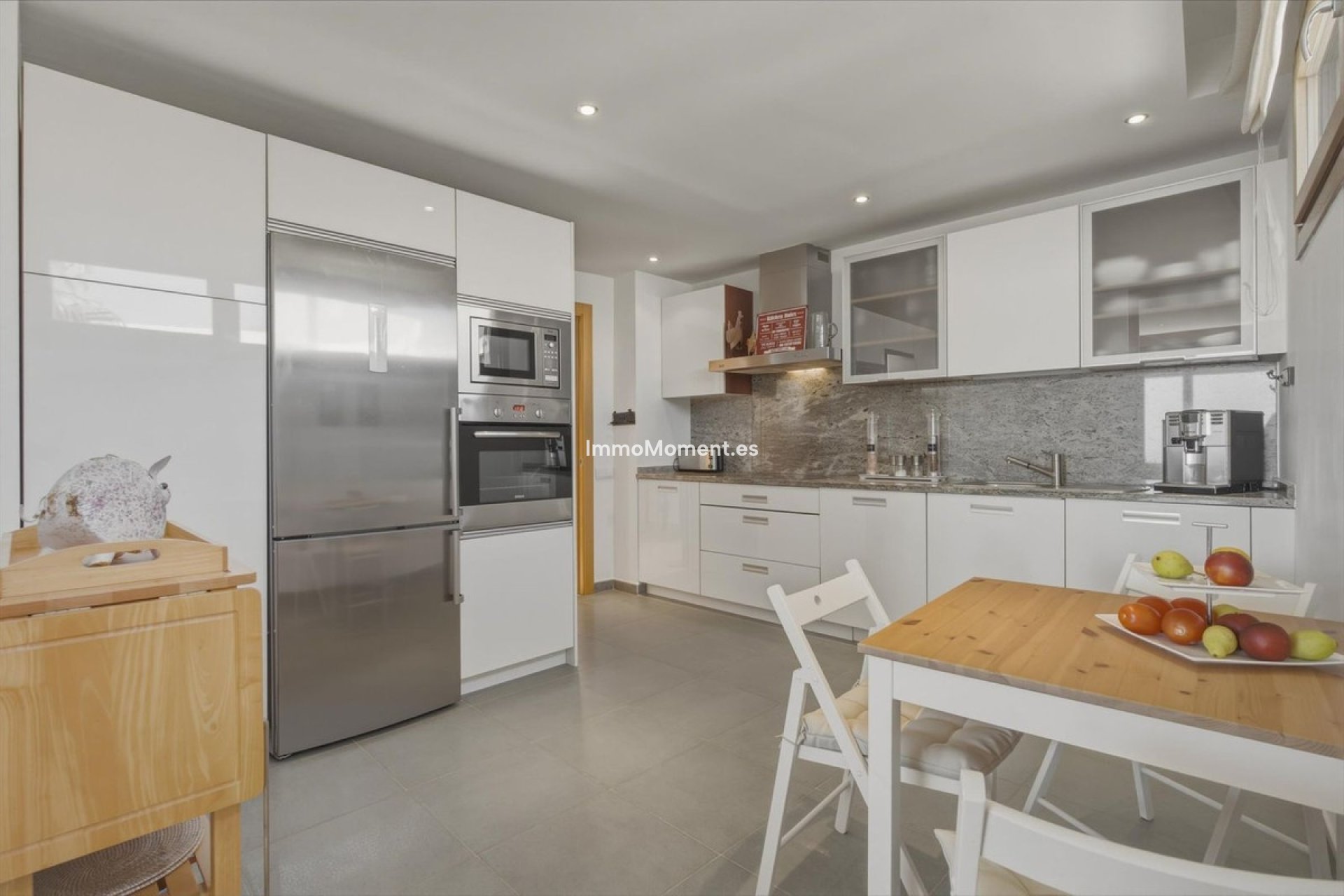 Resale - Apartment - Marbella - Altos de los Monteros