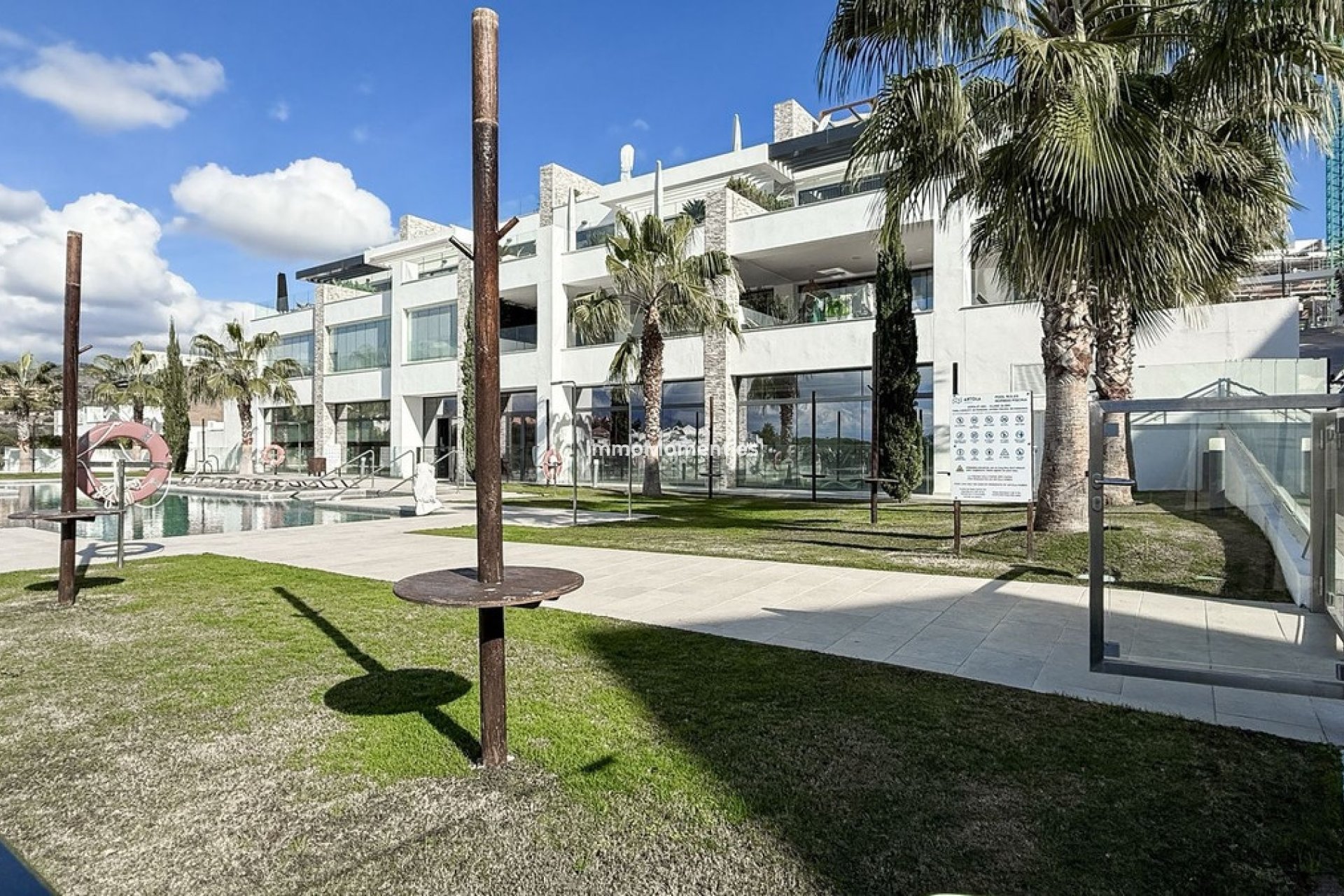 Resale - Apartment - Marbella - Artola