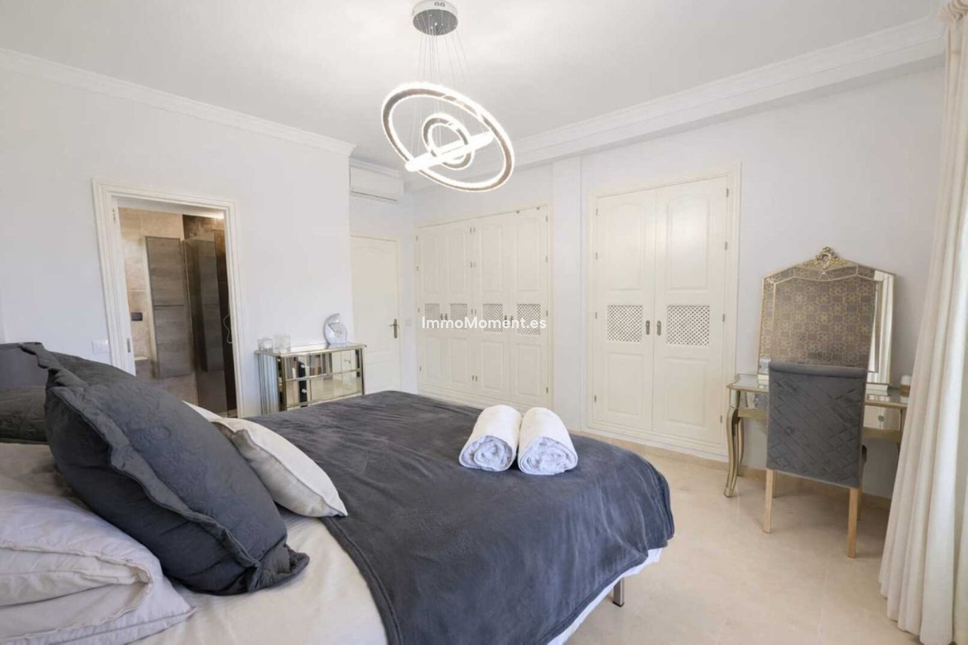 Resale - Apartment - Marbella - Artola