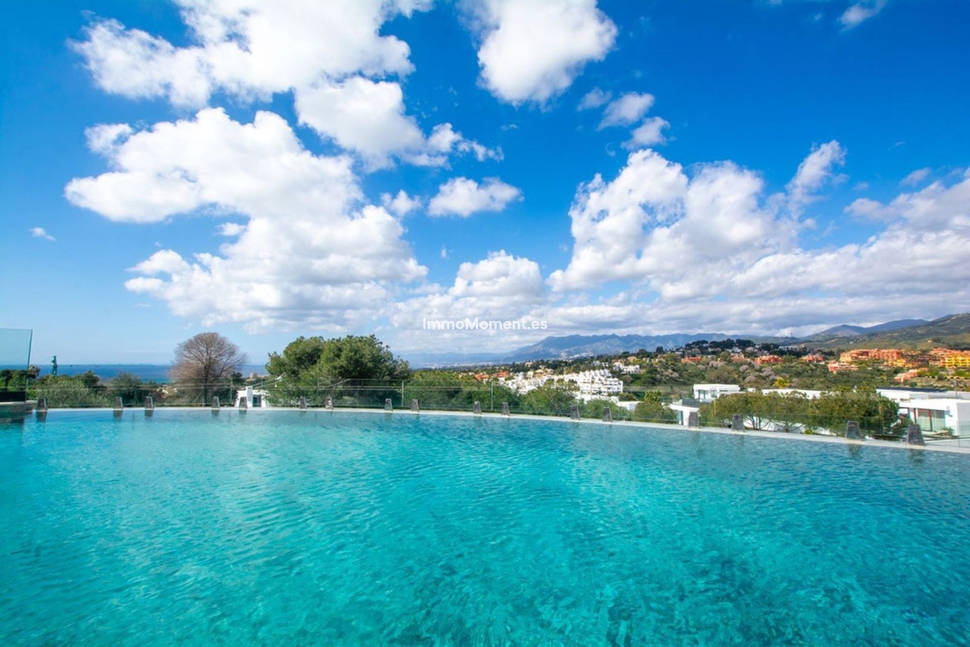 Resale - Apartment - Marbella - Artola