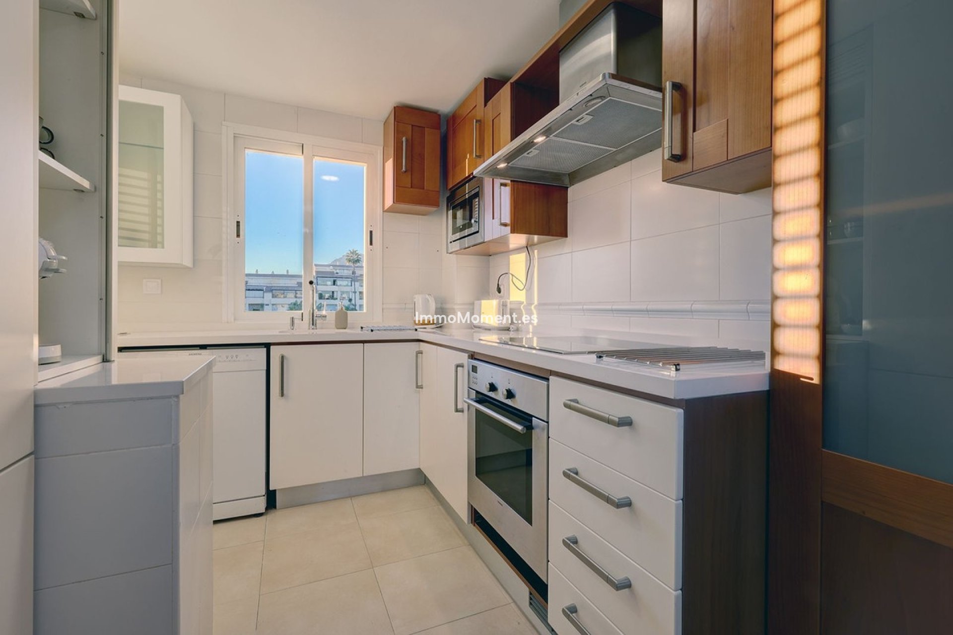 Resale - Apartment - Marbella - Bahía de Marbella