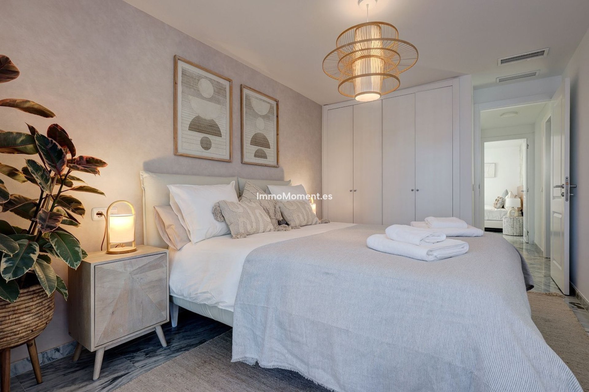 Resale - Apartment - Marbella - Bahía de Marbella