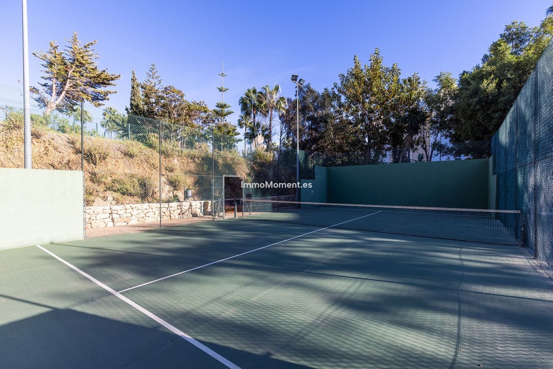 Resale - Apartment - Marbella - Bahía de Marbella