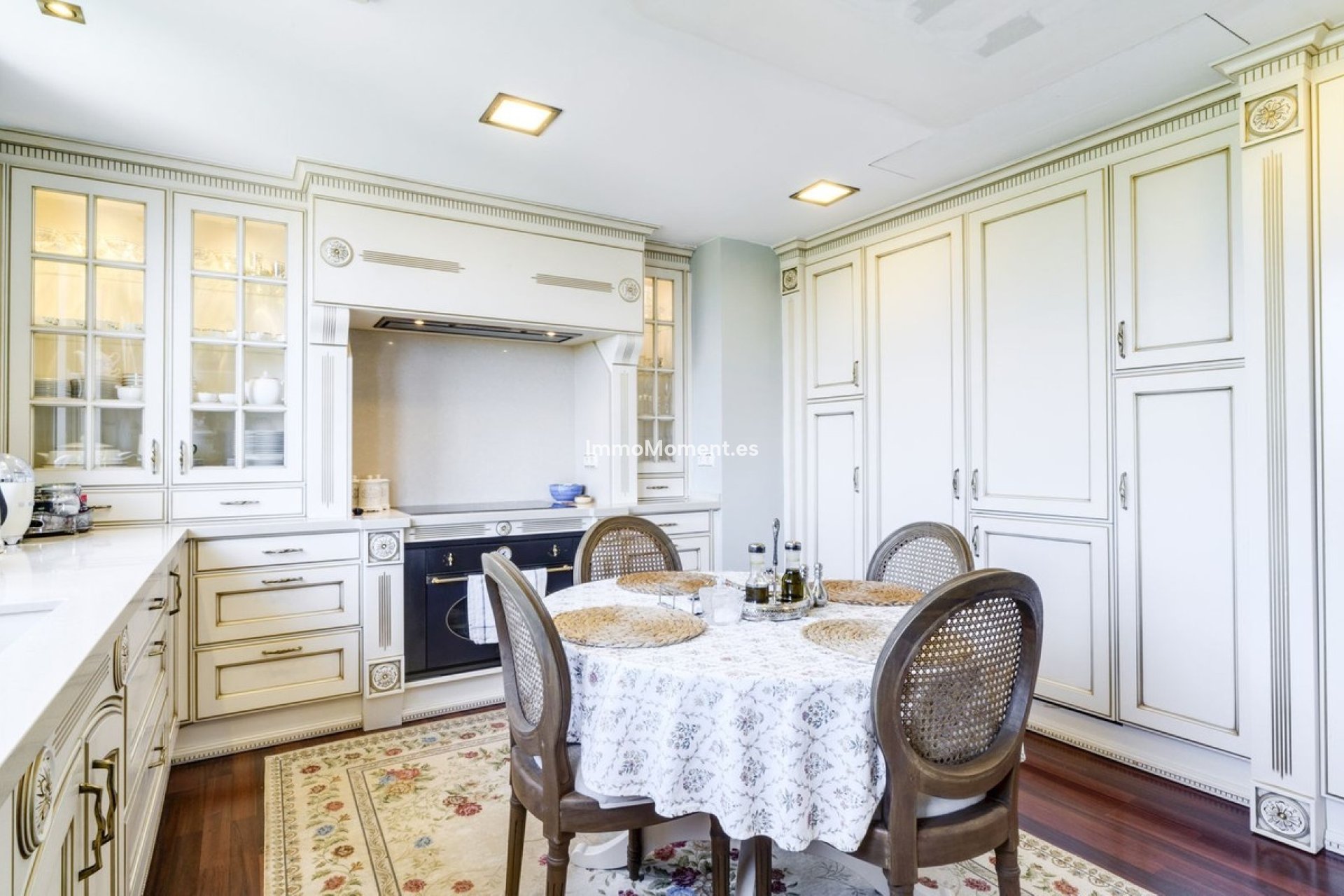 Resale - Apartment - Marbella - Bahía de Marbella