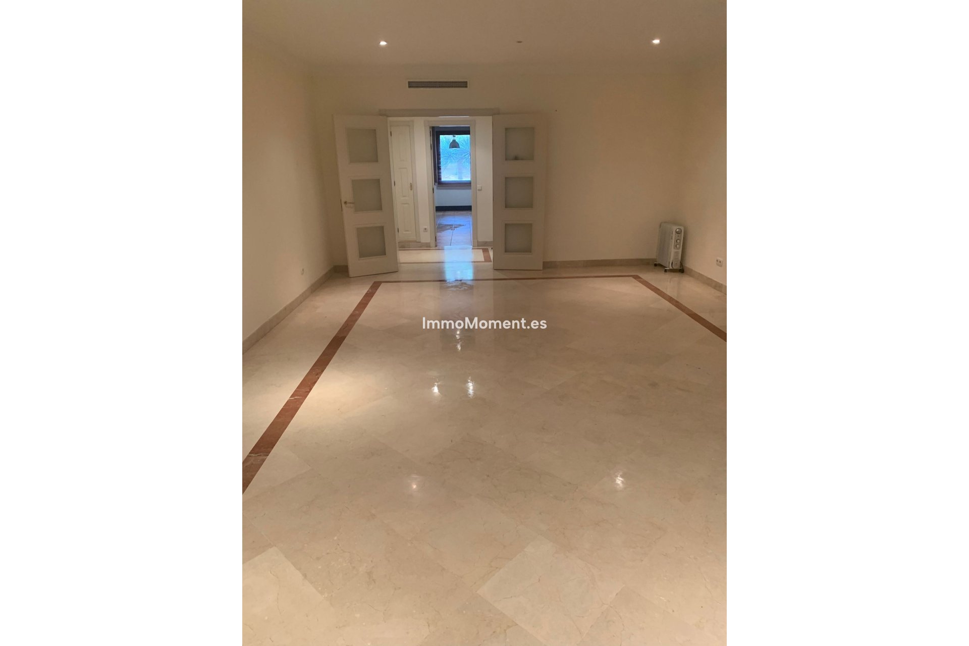 Resale - Apartment - Marbella - Bahía de Marbella