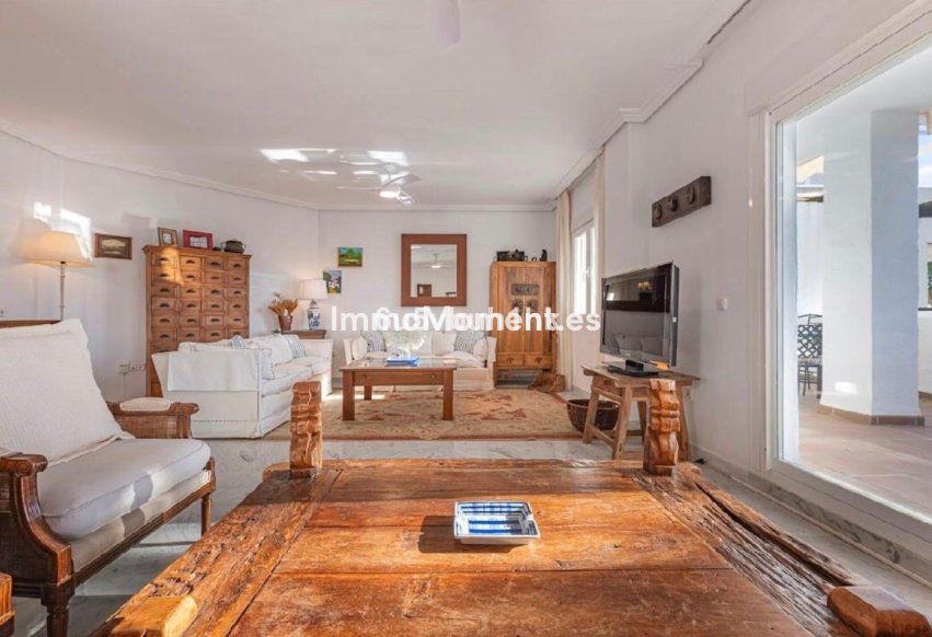 Resale - Apartment - Marbella - Bahía de Marbella