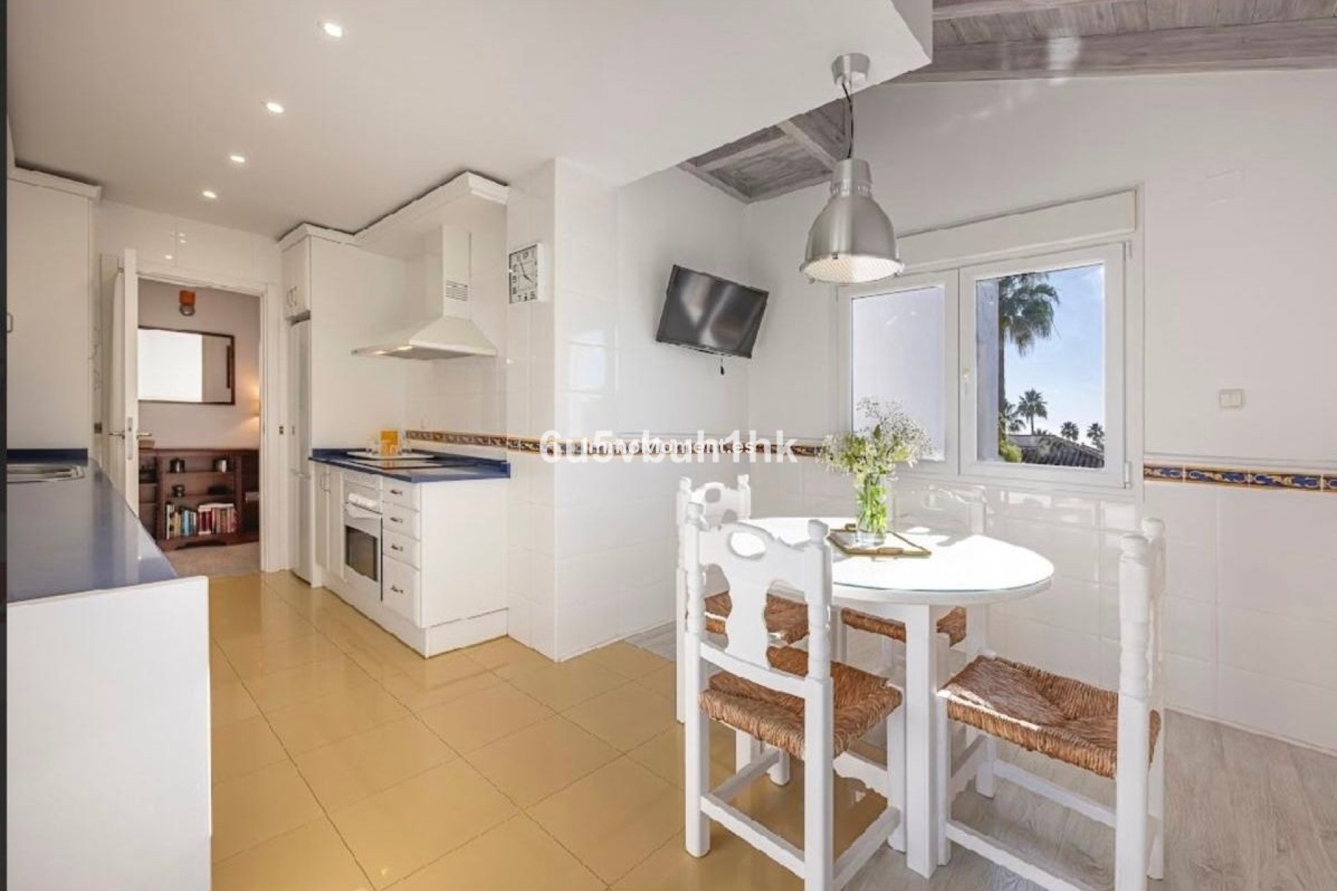 Resale - Apartment - Marbella - Bahía de Marbella
