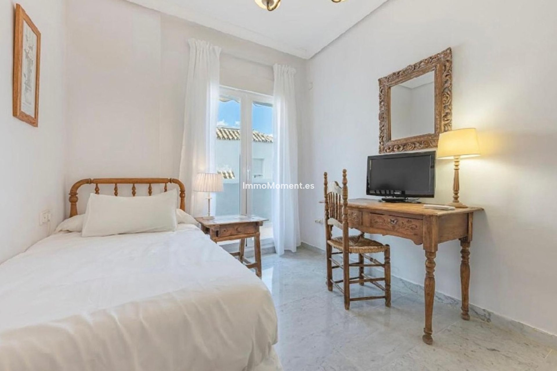 Resale - Apartment - Marbella - Bahía de Marbella
