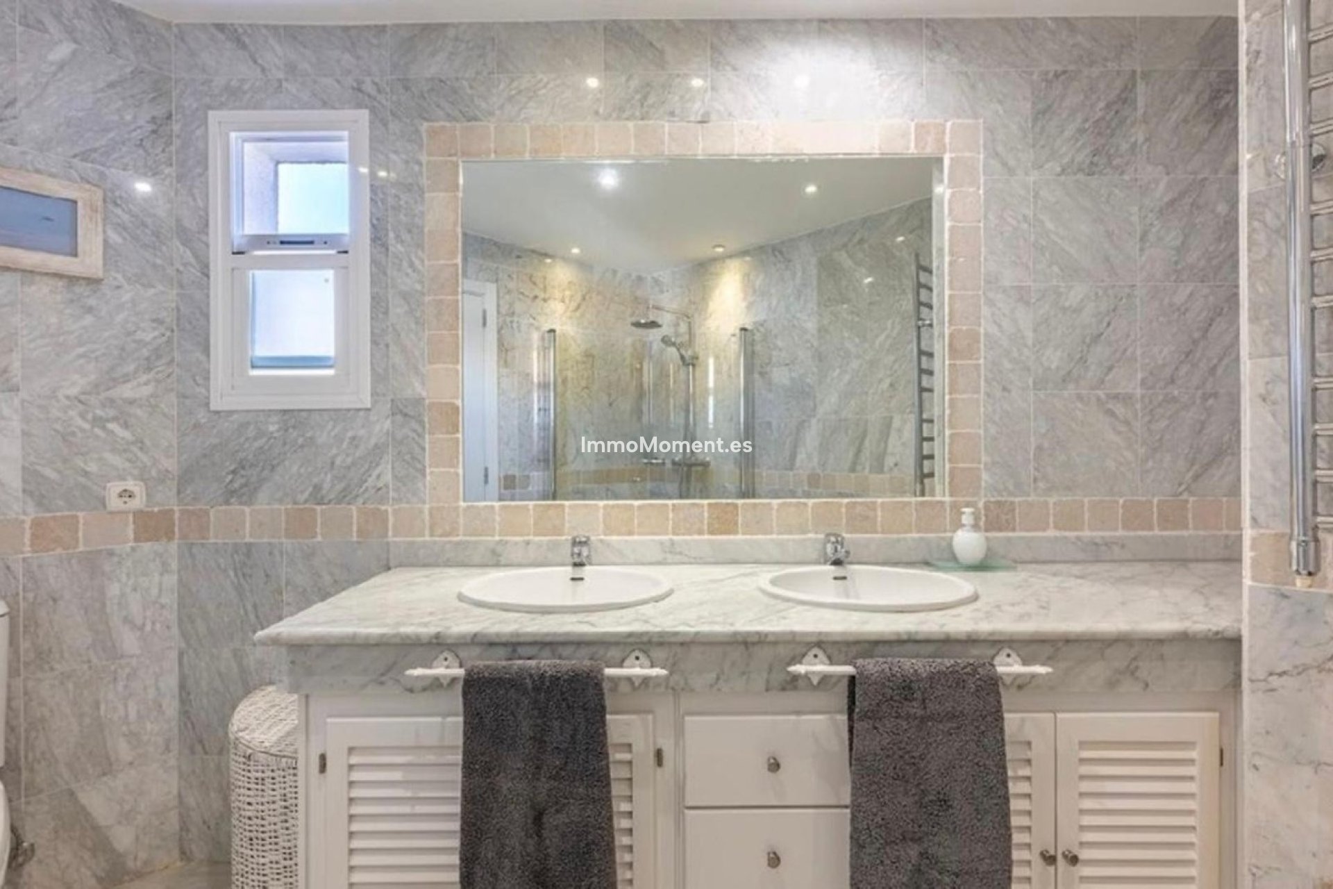 Resale - Apartment - Marbella - Bahía de Marbella