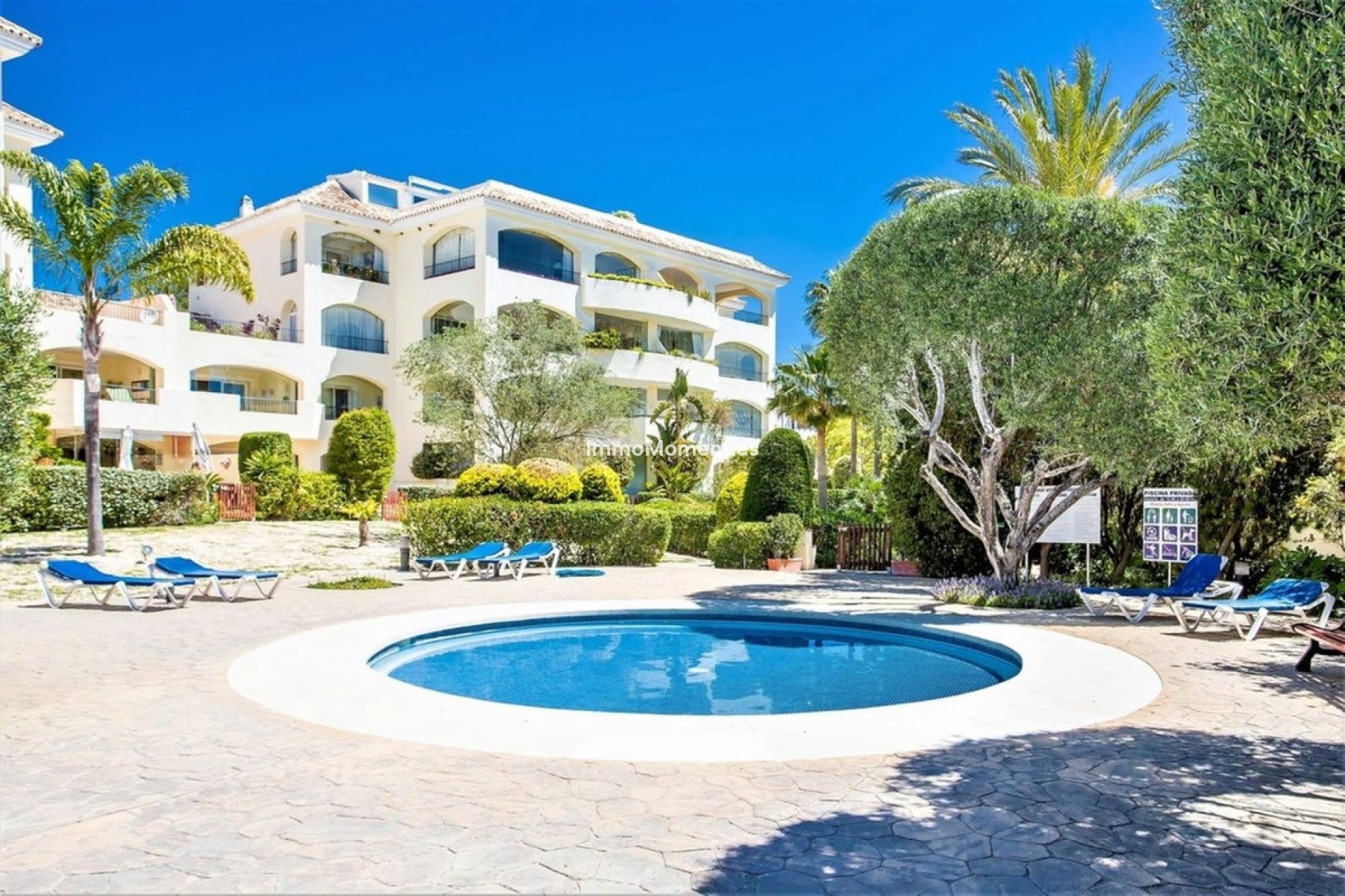 Resale - Apartment - Marbella - Bahía de Marbella