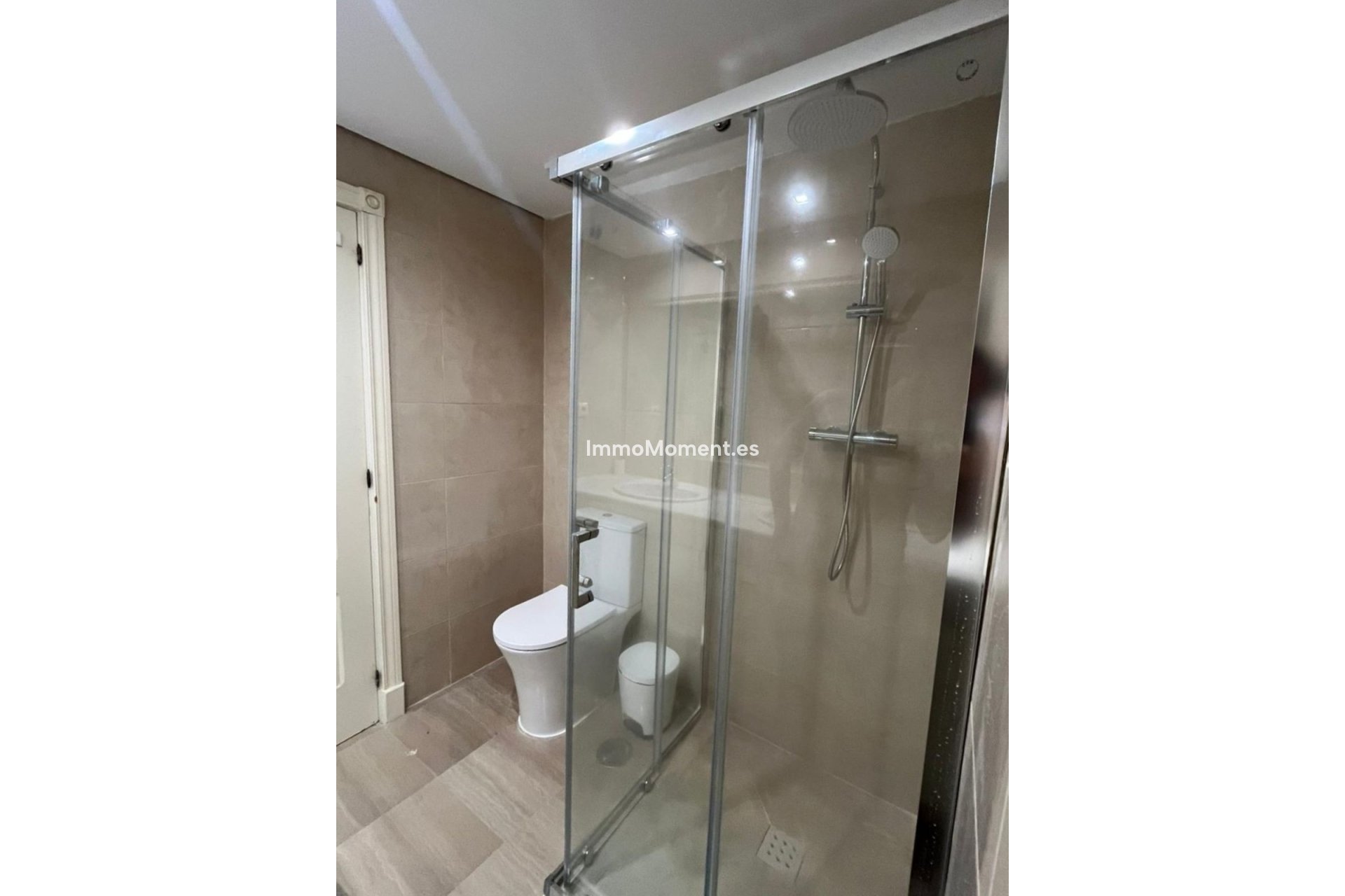 Resale - Apartment - Marbella - Bahía de Marbella