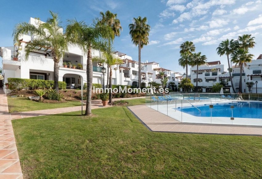 Resale - Apartment - Marbella - Cortijo Blanco