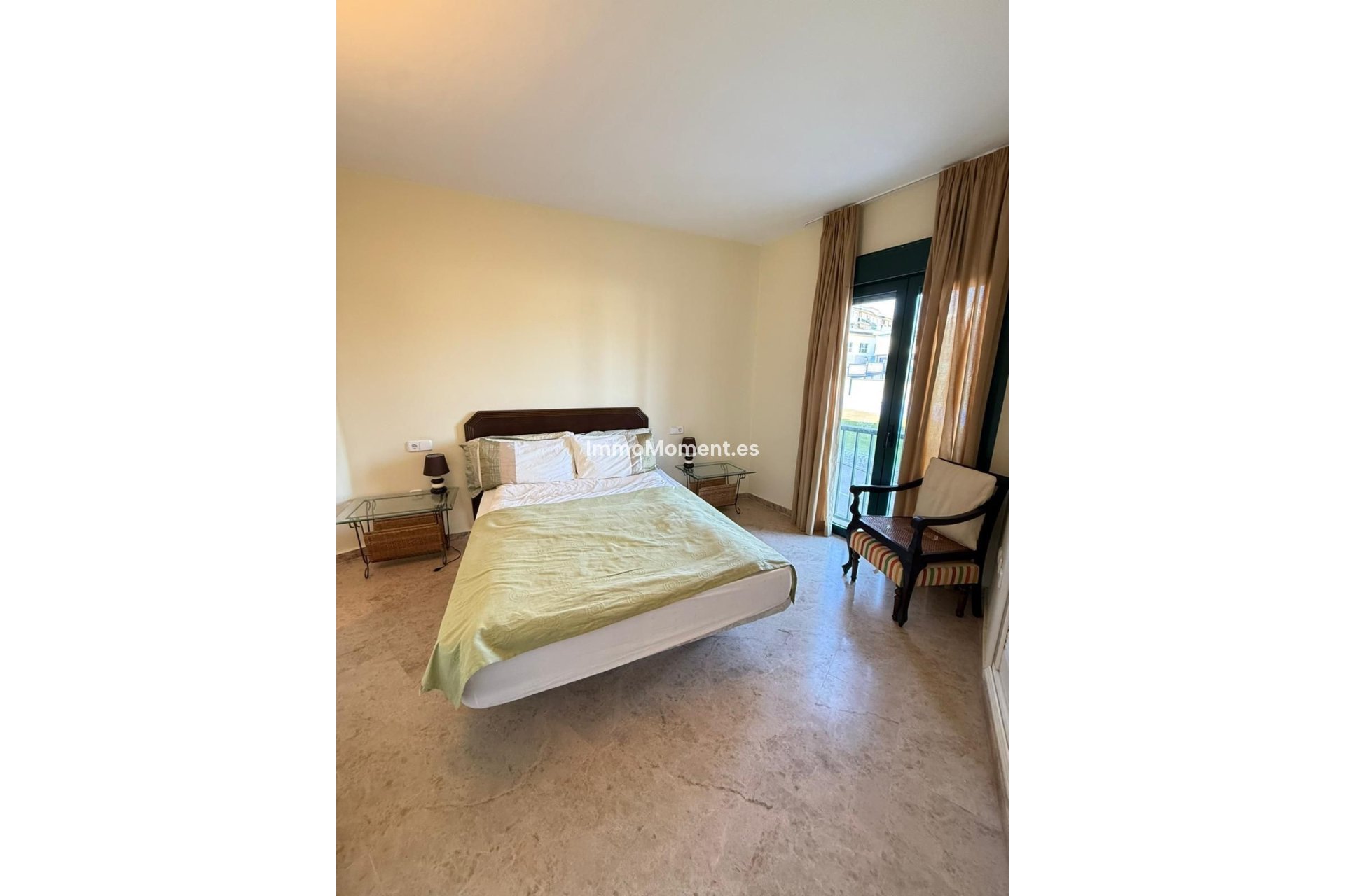 Resale - Apartment - Marbella - Cortijo Blanco