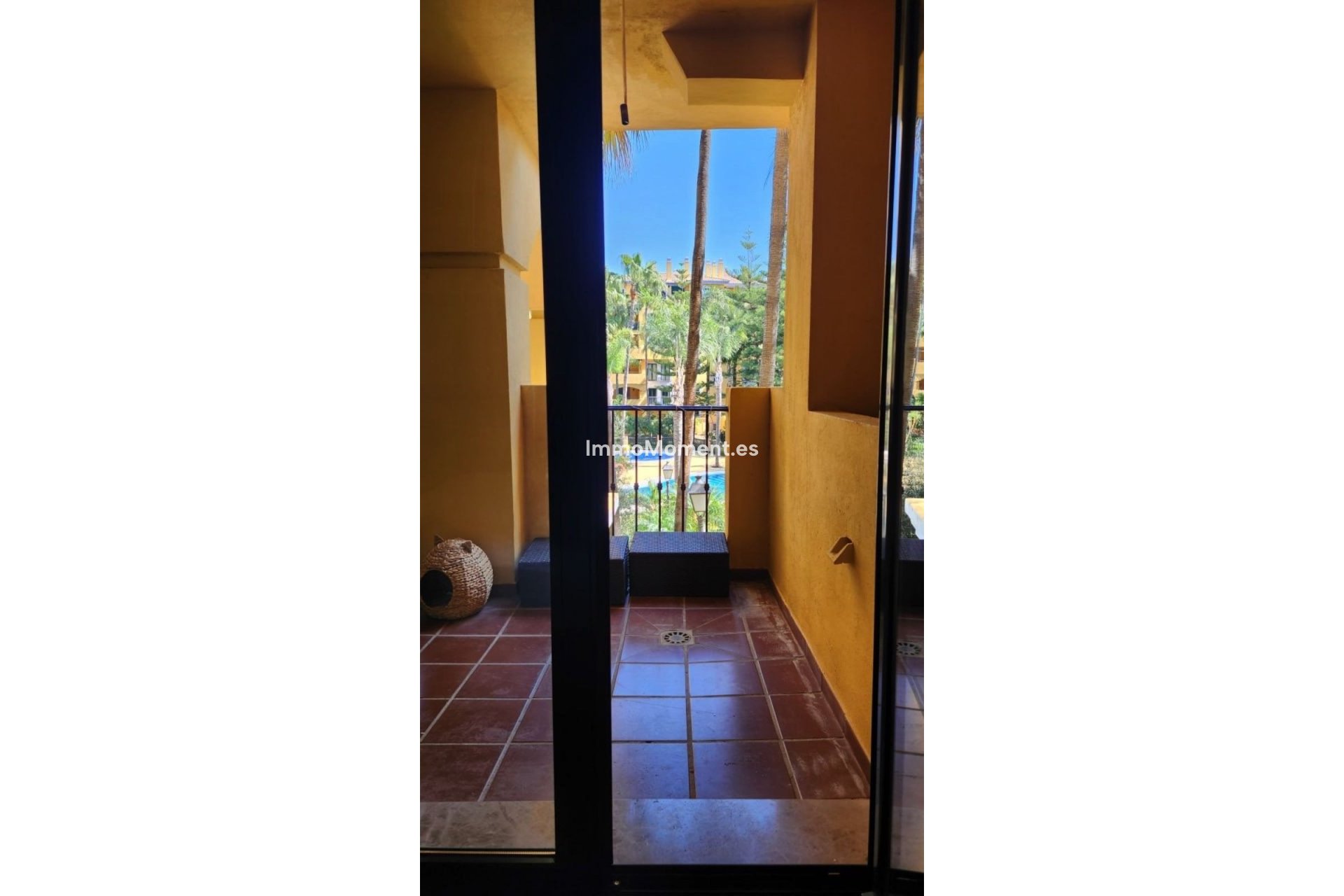 Resale - Apartment - Marbella - Cortijo Blanco