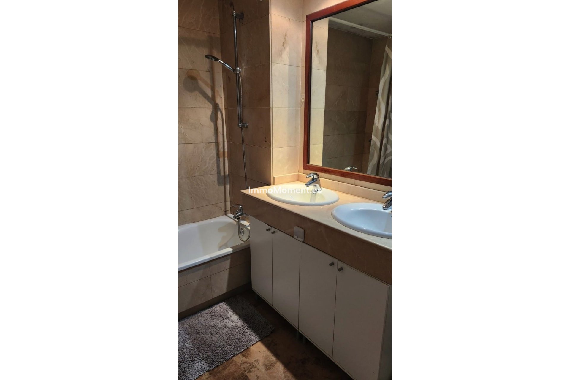 Resale - Apartment - Marbella - Cortijo Blanco