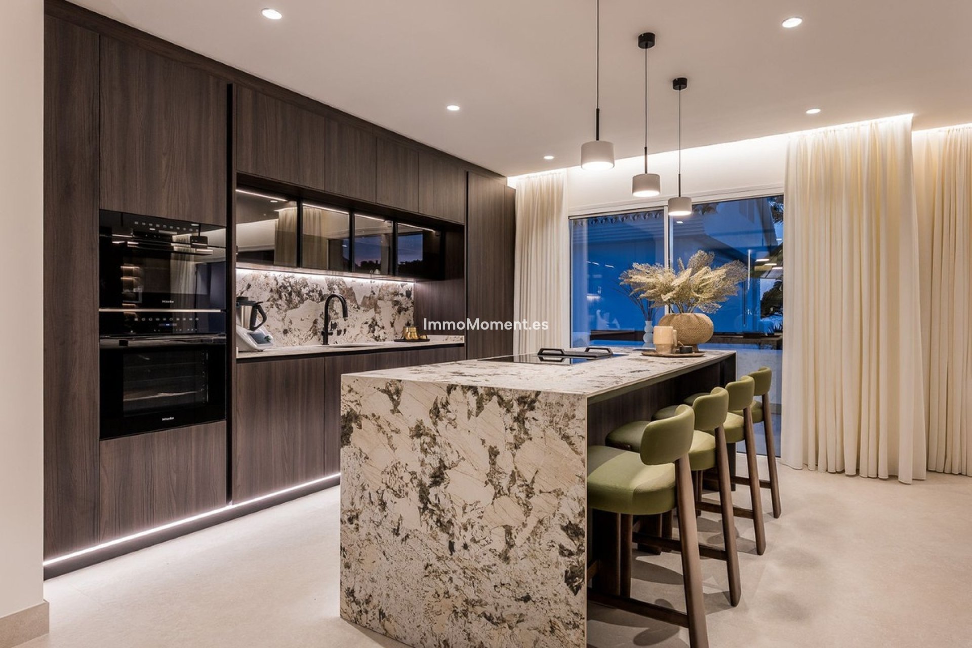 Resale - Apartment - Marbella - Costa del Sol