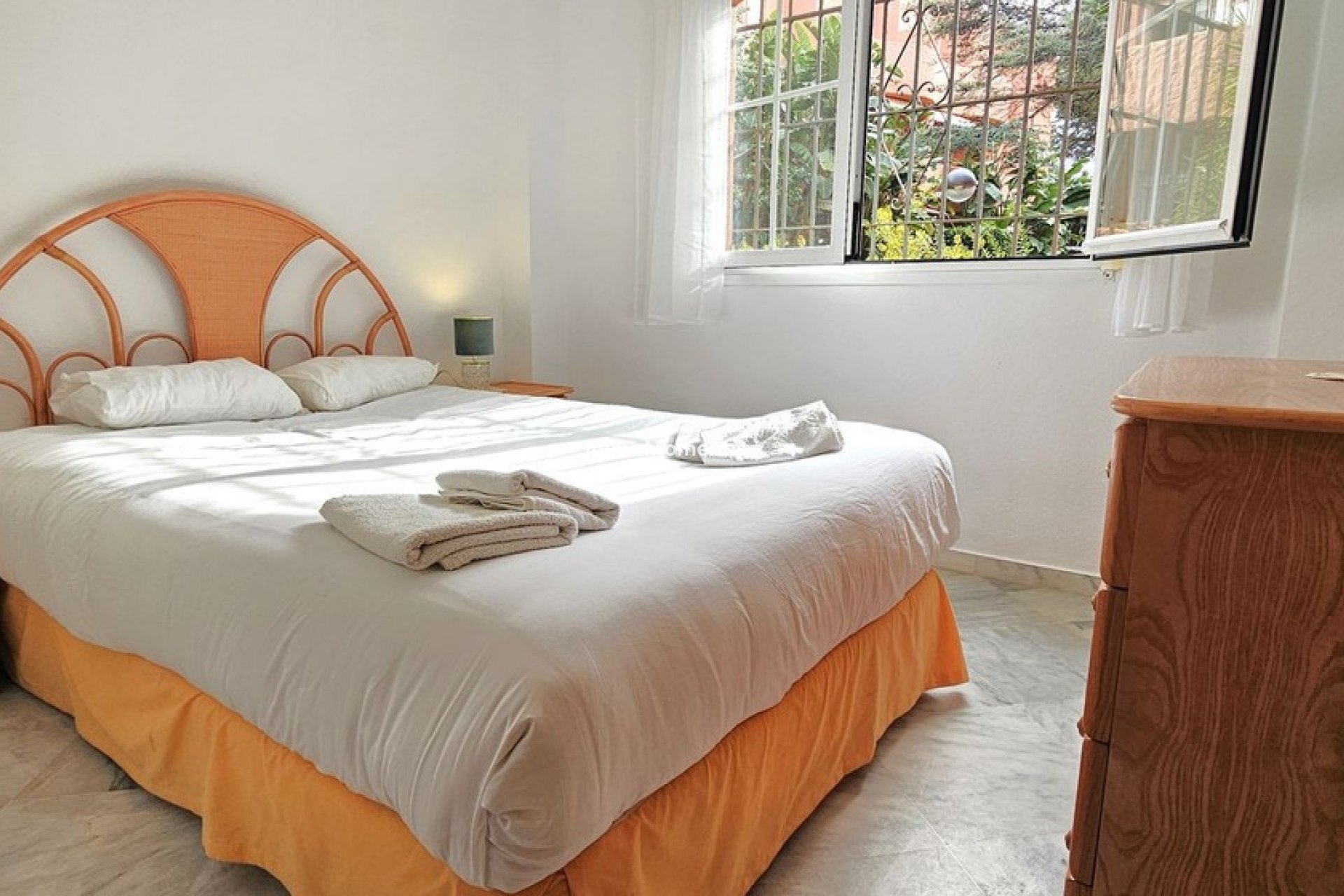 Resale - Apartment - Marbella - El Rosario