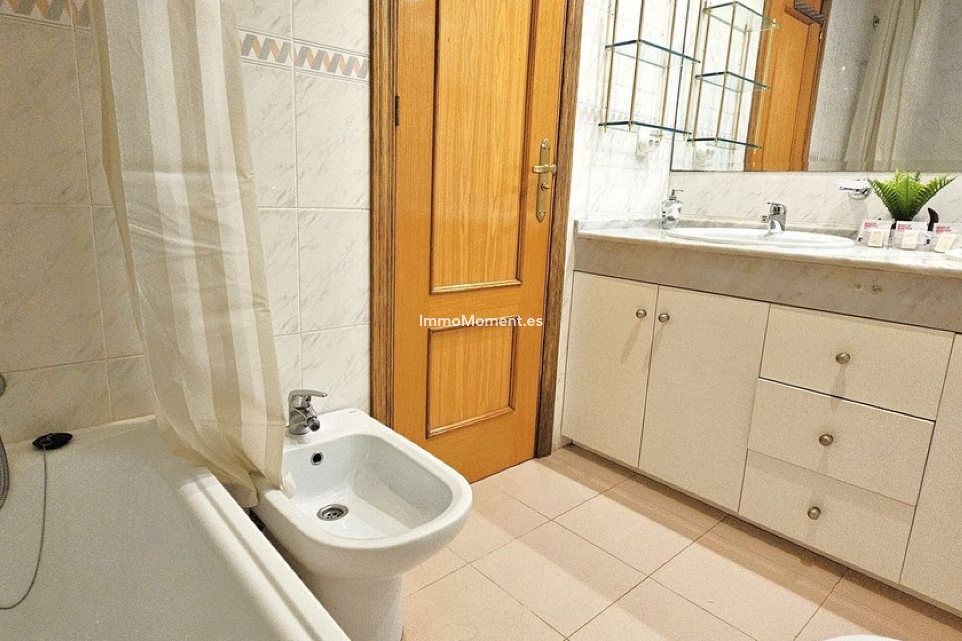 Resale - Apartment - Marbella - El Rosario