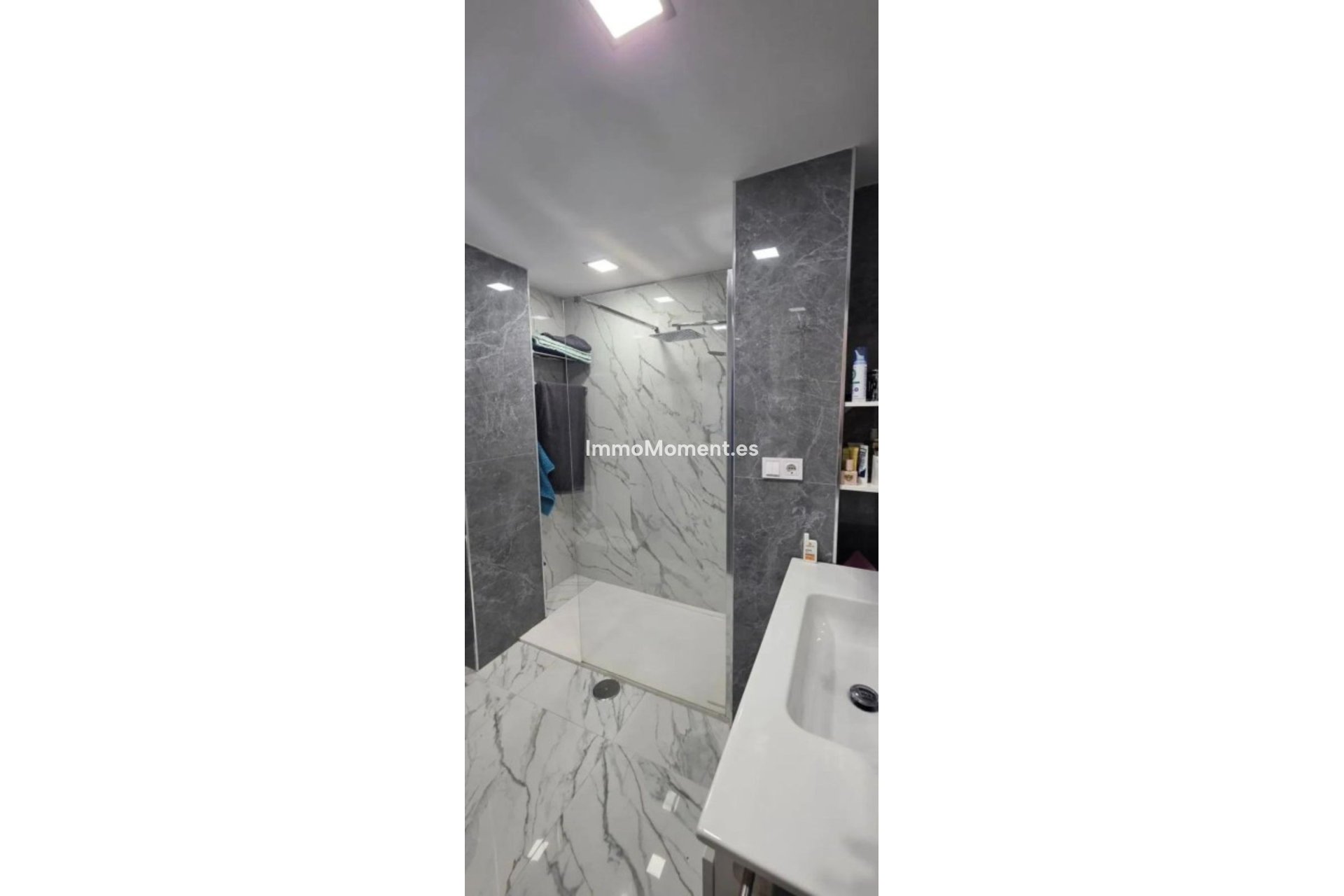 Resale - Apartment - Marbella - El Rosario