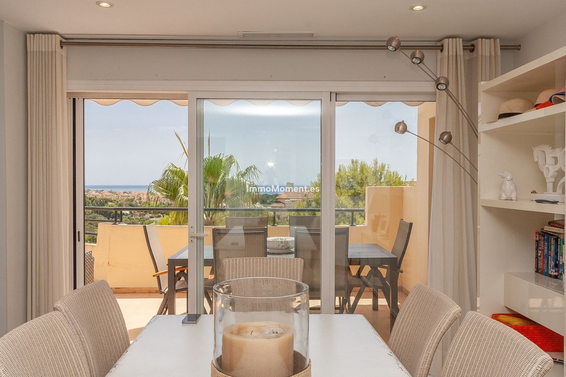 Resale - Apartment - Marbella - Elviria
