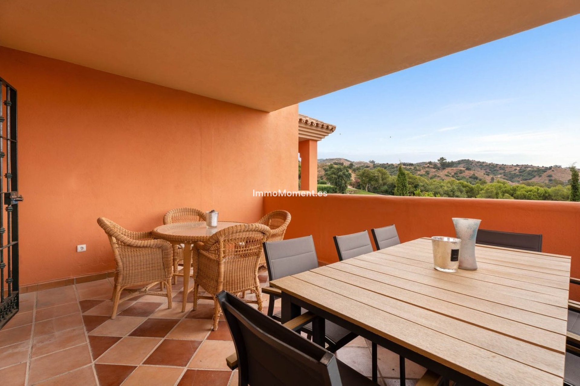 Resale - Apartment - Marbella - Elviria