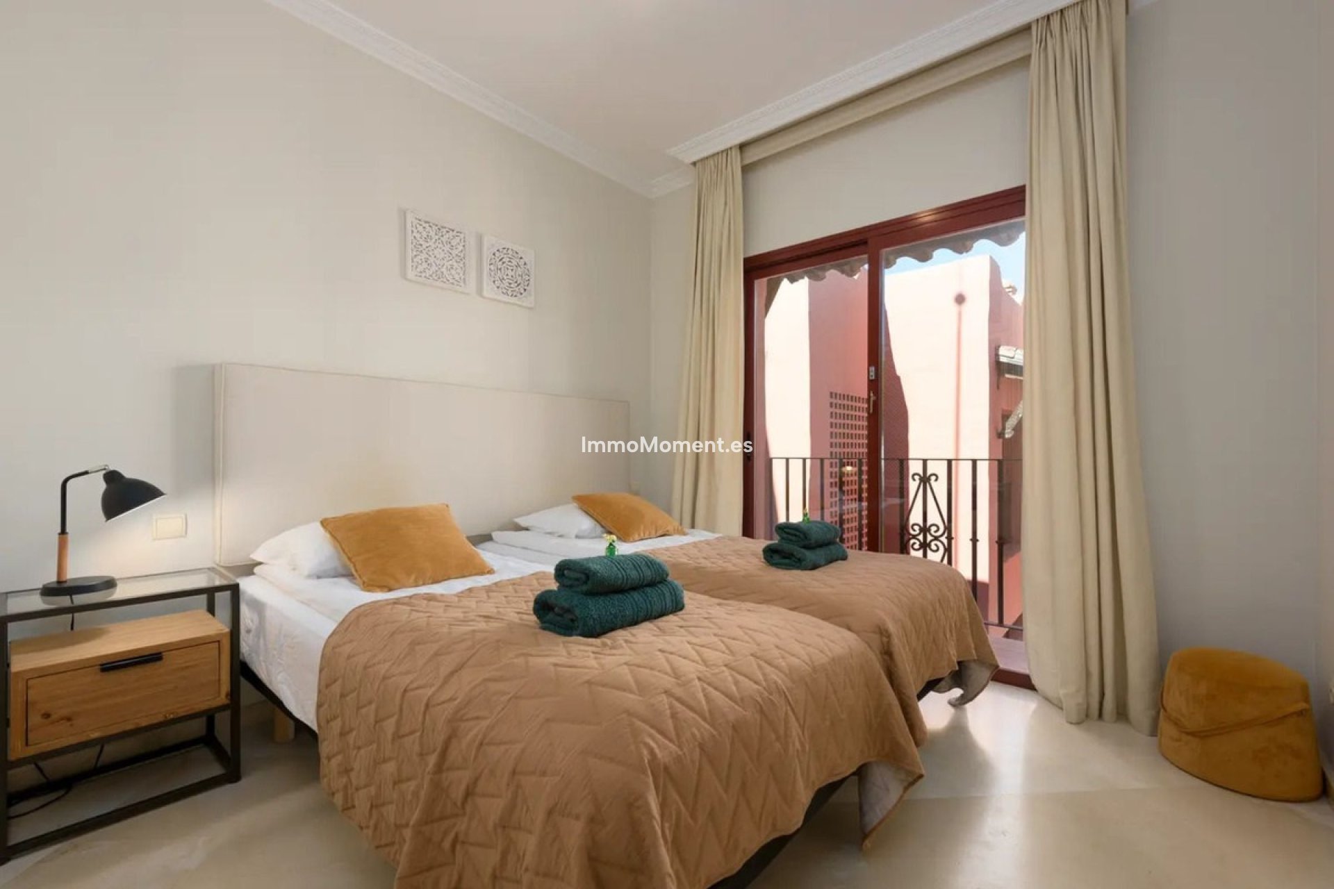 Resale - Apartment - Marbella - Elviria