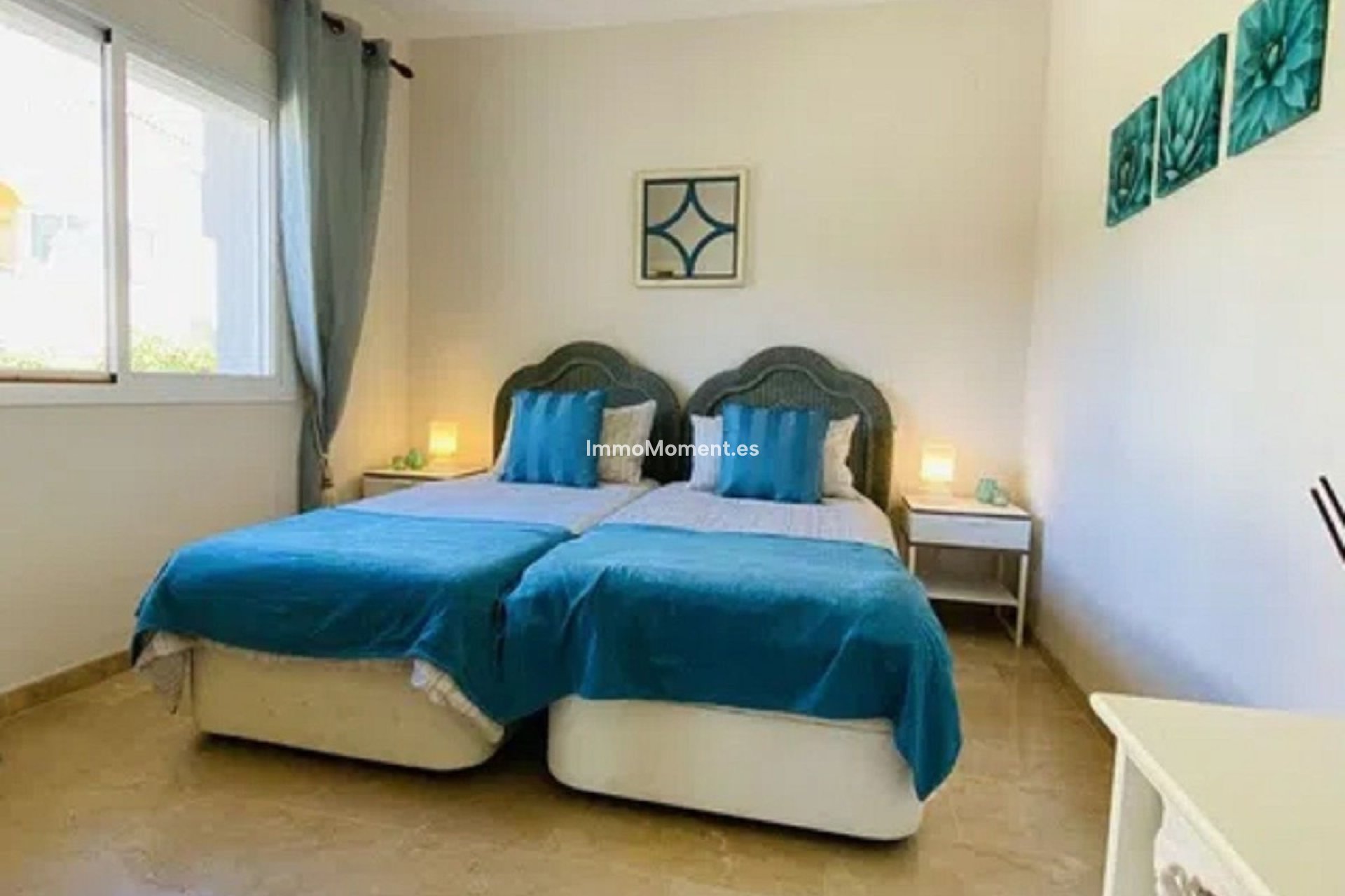 Resale - Apartment - Marbella - Elviria