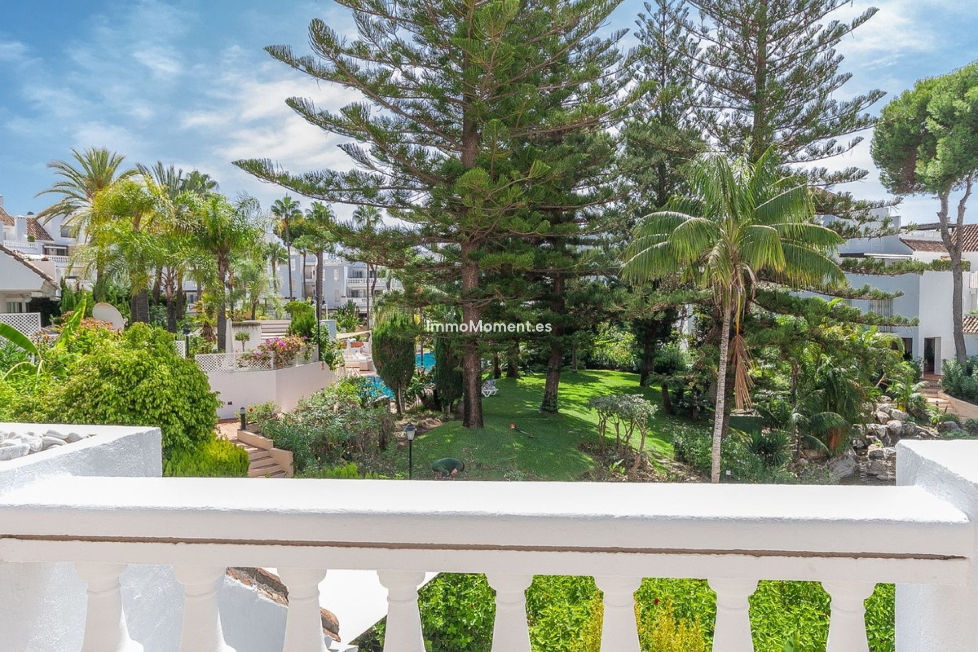 Resale - Apartment - Marbella - Elviria