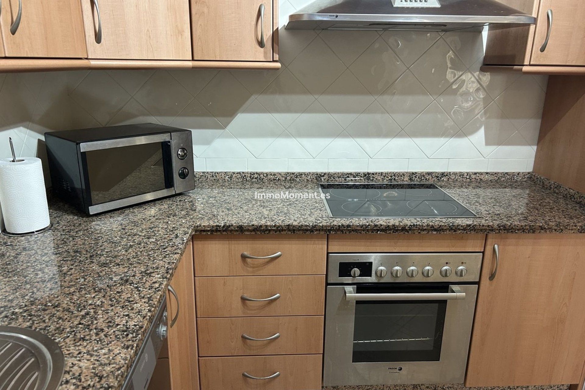 Resale - Apartment - Marbella - Elviria